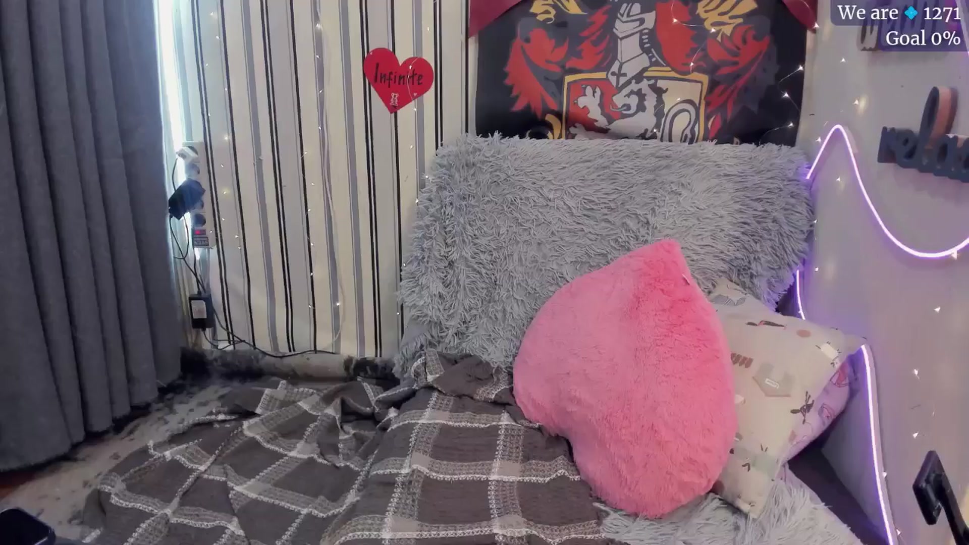 Gallery image thumbnail from Nika_Kitten's myfreecams stream on, 02/03/2025, 11:54 image 1 of 20