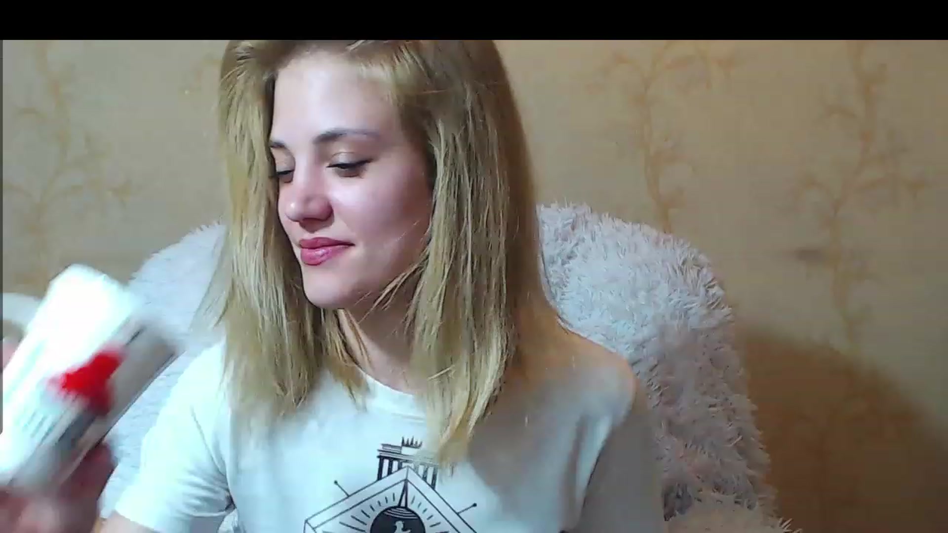 Gallery image thumbnail from Nika_gold1's myfreecams stream on, 05/04/2023, 19:01 image 16 of 20