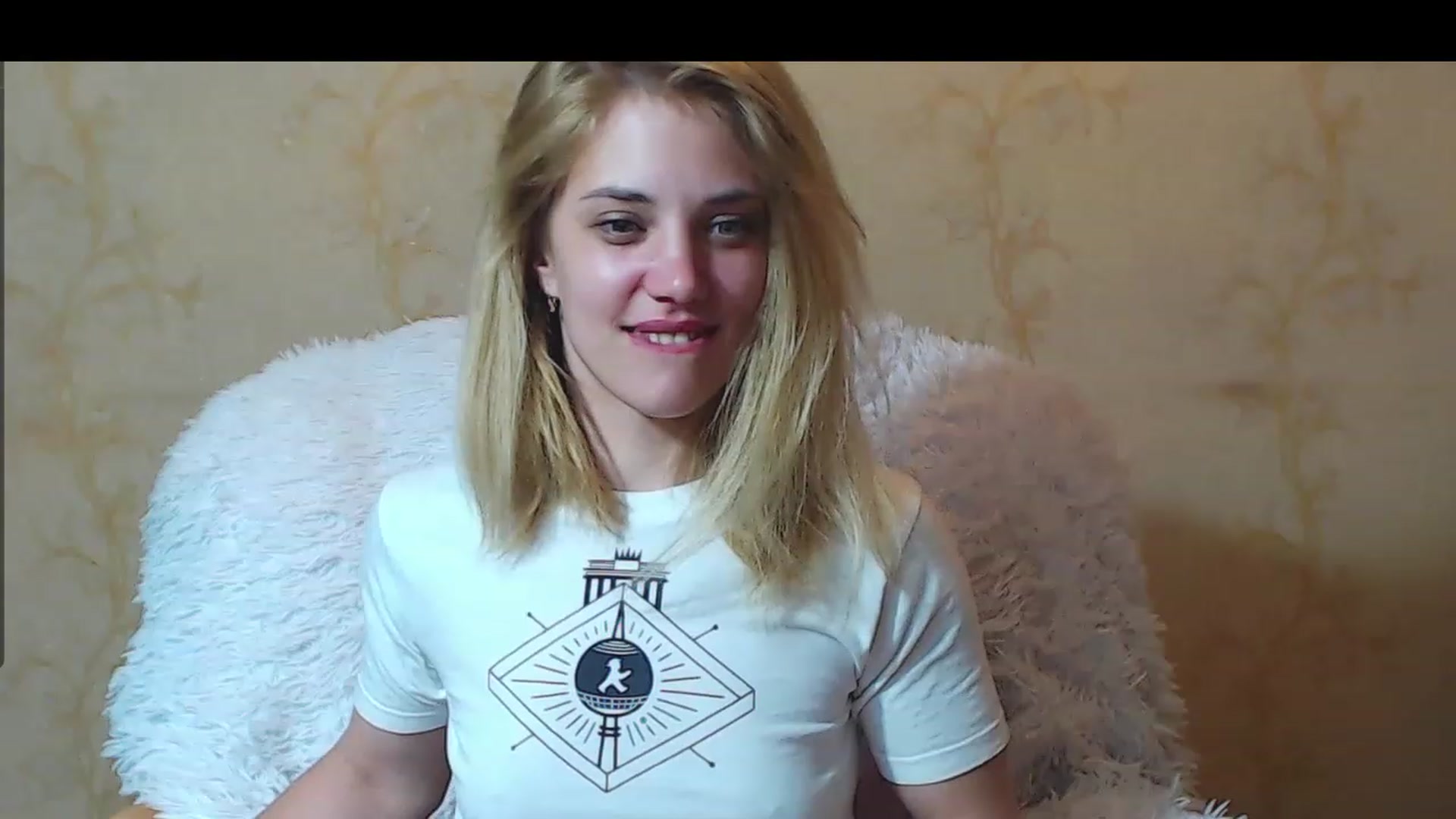 Gallery image thumbnail from Nika_gold1's myfreecams stream on, 05/04/2023, 19:01 image 6 of 20
