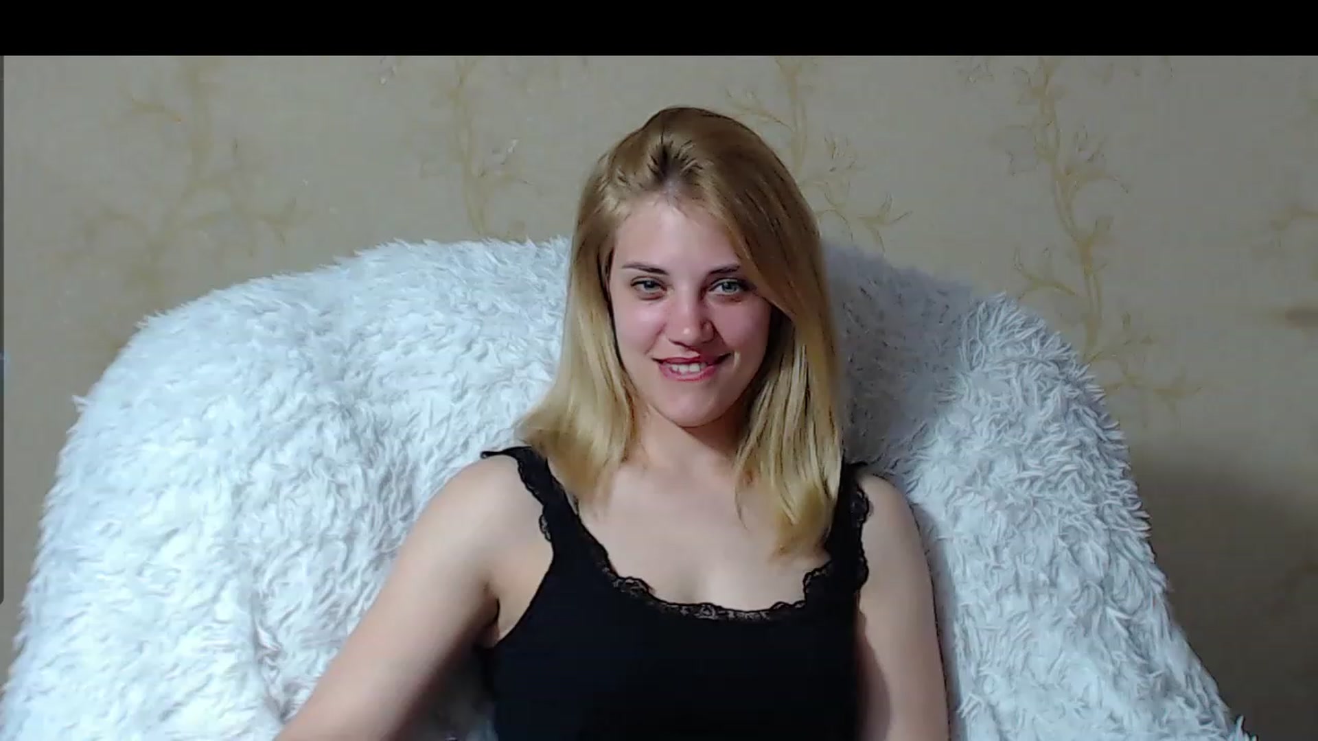 Gallery image thumbnail from Nika_gold1's myfreecams stream on, 05/05/2023, 13:40 image 9 of 20