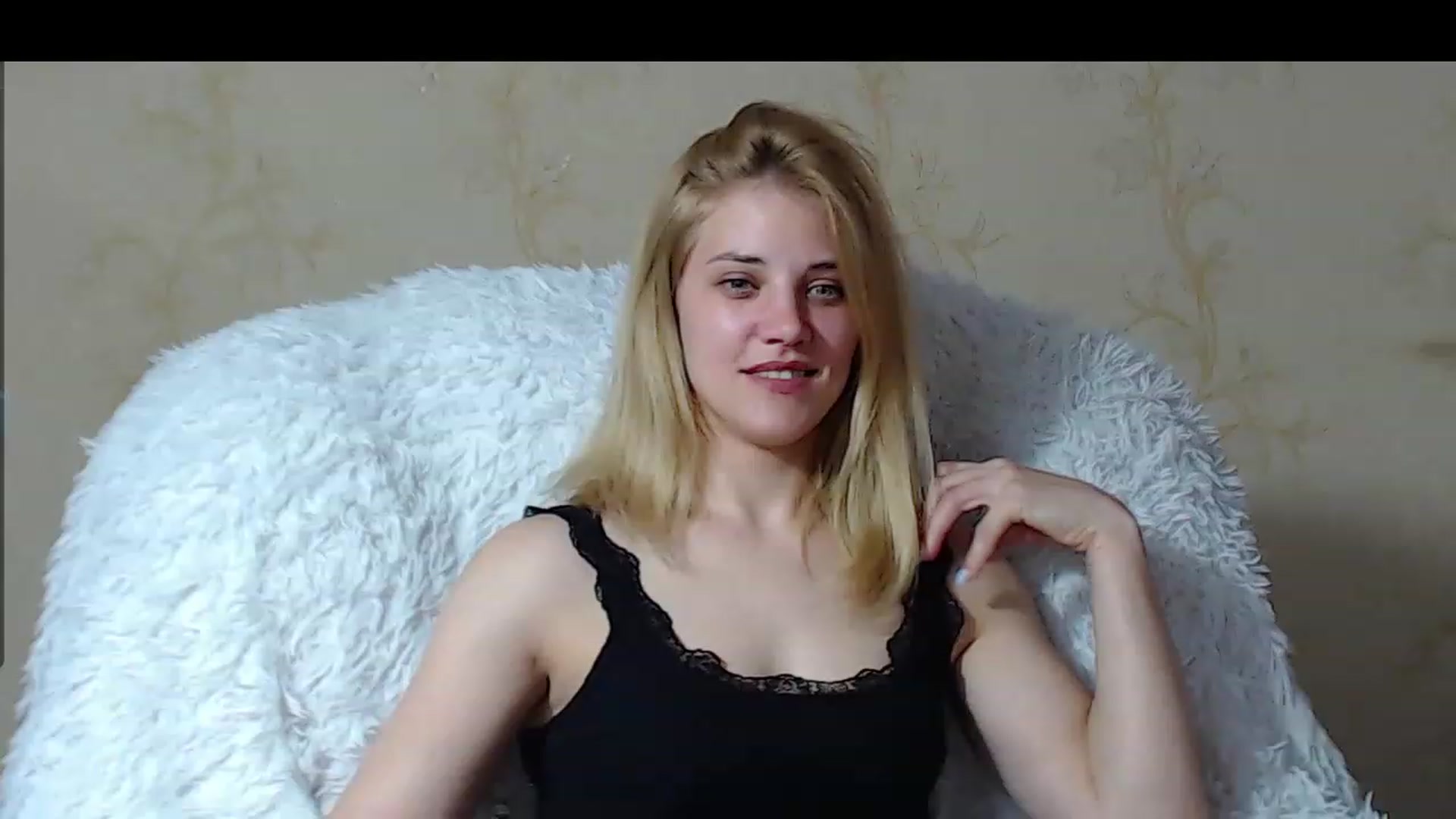 Gallery image thumbnail from Nika_gold1's myfreecams stream on, 05/05/2023, 13:40 image 18 of 20
