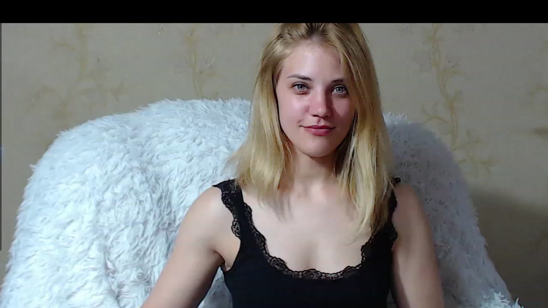 Gallery image thumbnail from Nika_gold1's myfreecams stream on, 05/05/2023, 13:40 image 6 of 20