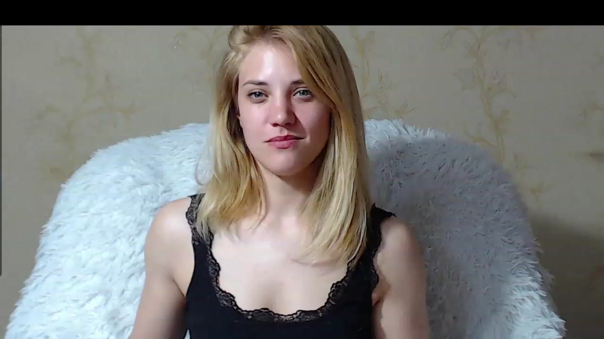 Gallery image thumbnail from Nika_gold1's myfreecams stream on, 05/05/2023, 15:09 image 11 of 20