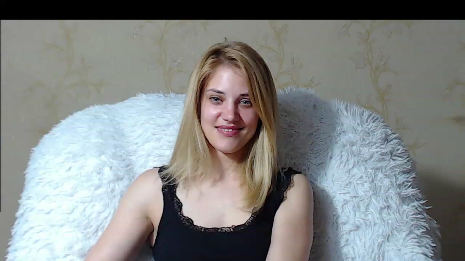 Gallery image thumbnail from Nika_gold1's myfreecams stream on, 05/05/2023, 16:51 image 9 of 20
