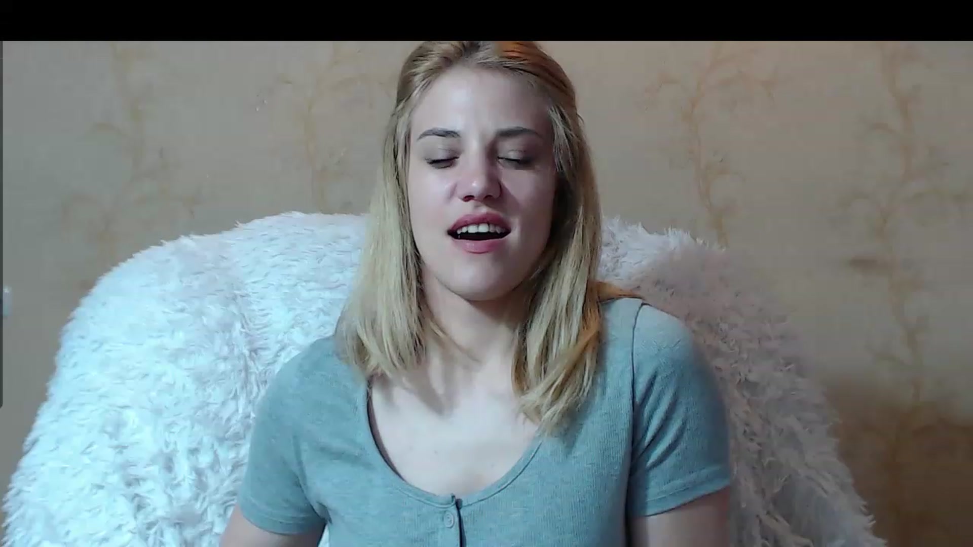 Gallery image thumbnail from Nika_gold1's myfreecams stream on, 05/06/2023, 13:44 image 18 of 20