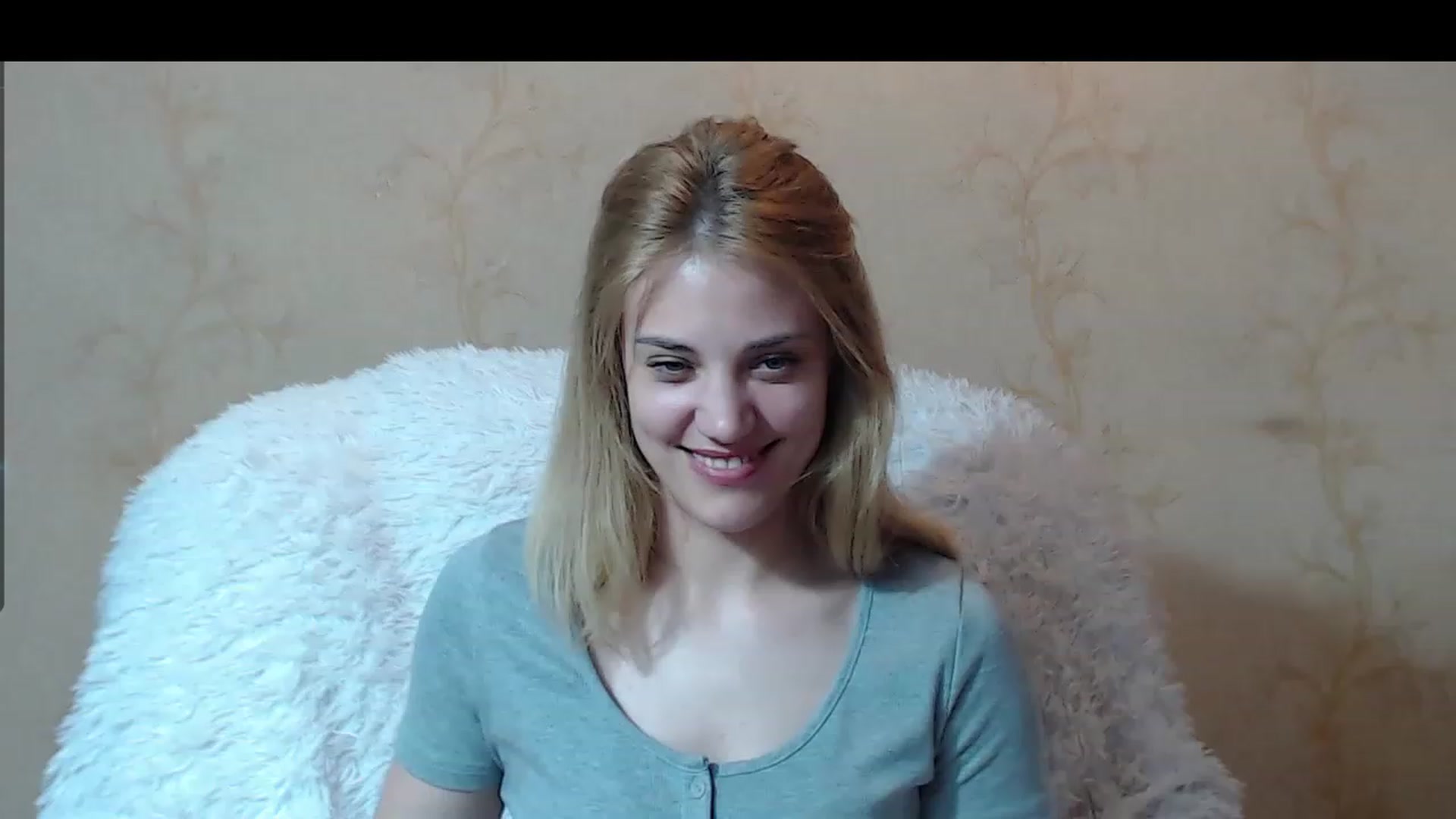 Gallery image thumbnail from Nika_gold1's myfreecams stream on, 05/06/2023, 15:48 image 8 of 20