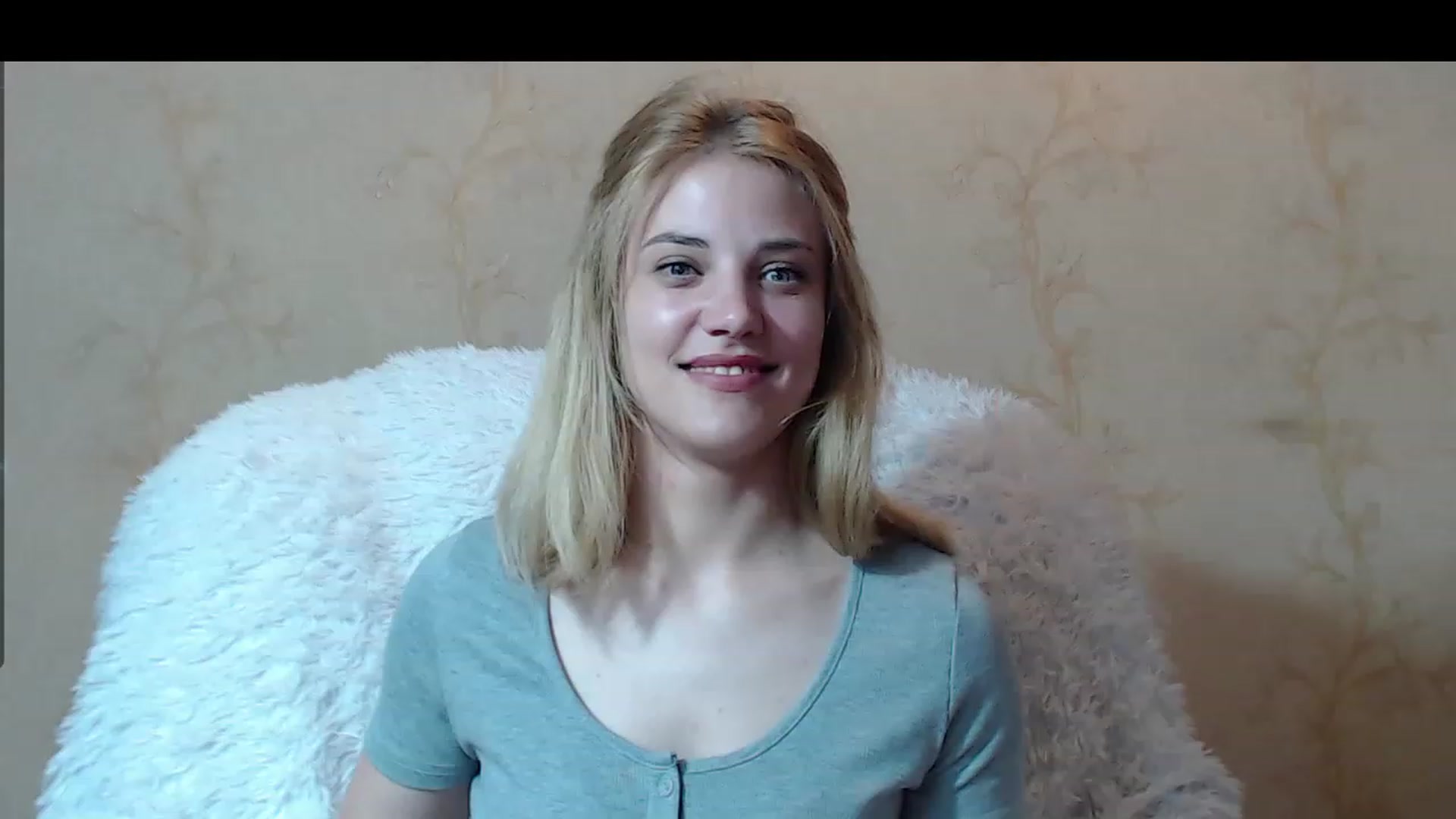 Gallery image thumbnail from Nika_gold1's myfreecams stream on, 05/06/2023, 15:48 image 9 of 20