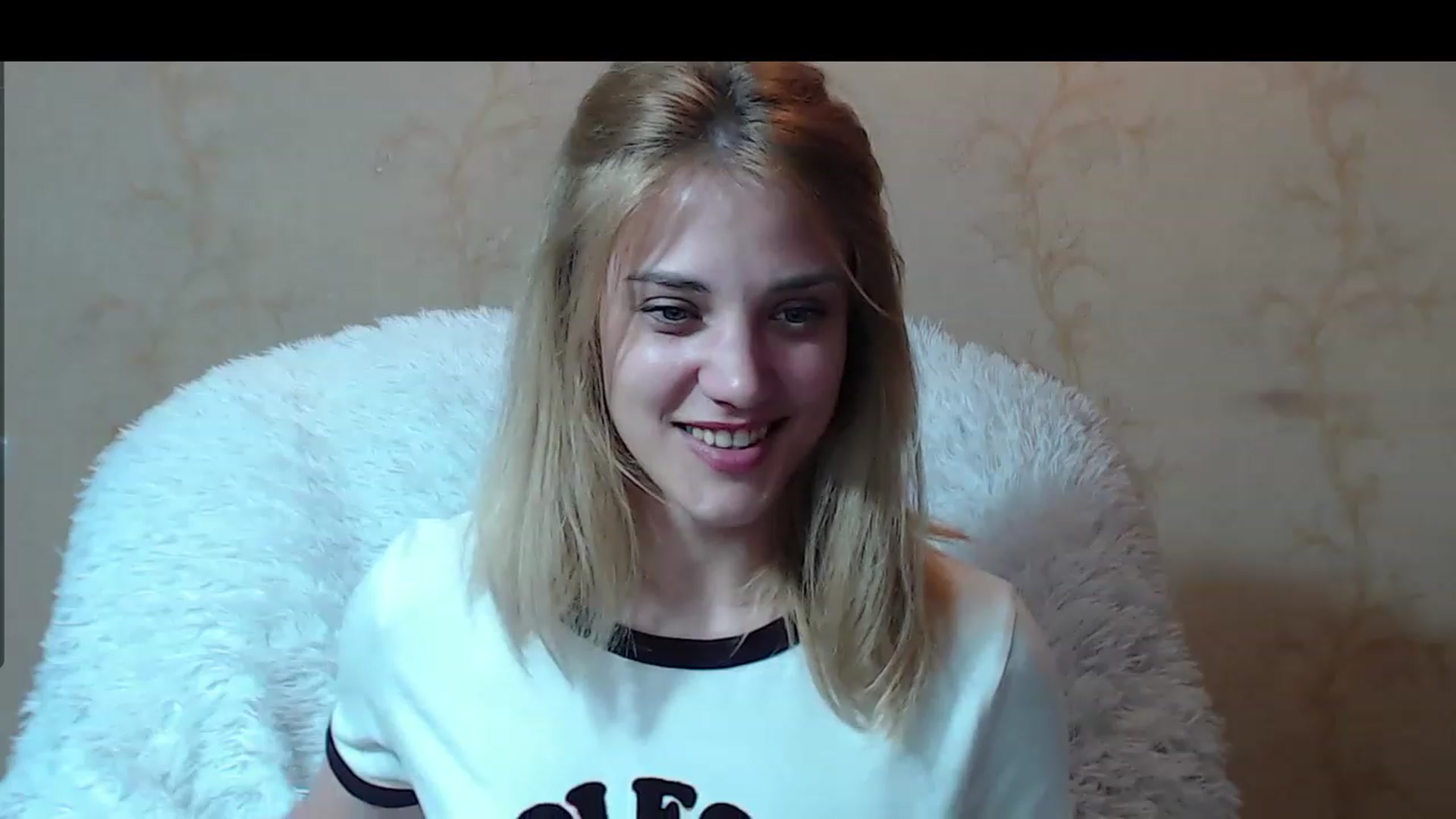 Gallery image thumbnail from Nika_gold1's myfreecams stream on, 05/06/2023, 16:44 image 10 of 20