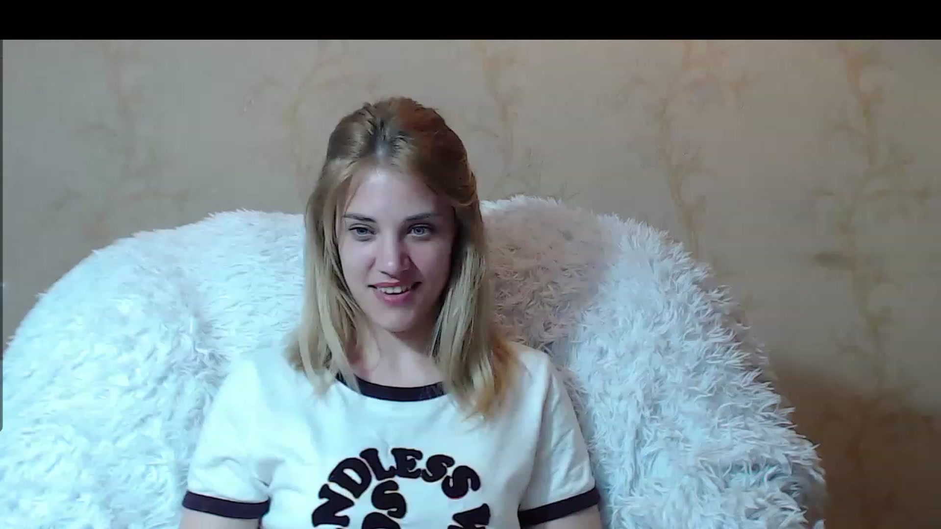 Gallery image thumbnail from Nika_gold1's myfreecams stream on, 05/06/2023, 19:51 image 2 of 20