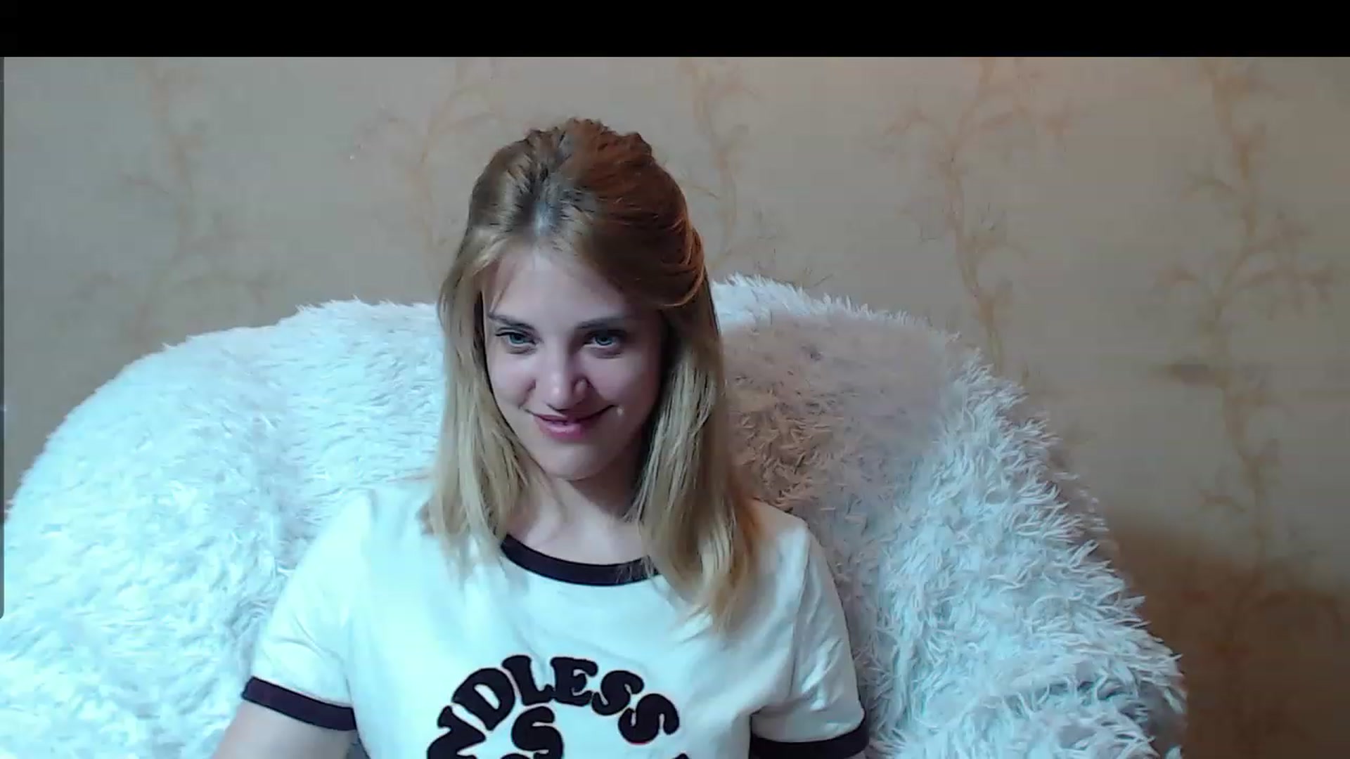 Gallery image thumbnail from Nika_gold1's myfreecams stream on, 05/06/2023, 19:51 image 19 of 20