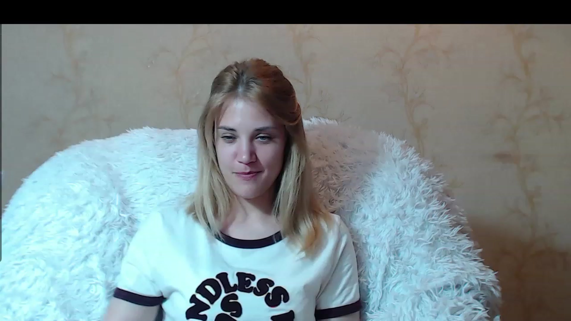 Gallery image thumbnail from Nika_gold1's myfreecams stream on, 05/06/2023, 19:51 image 7 of 20