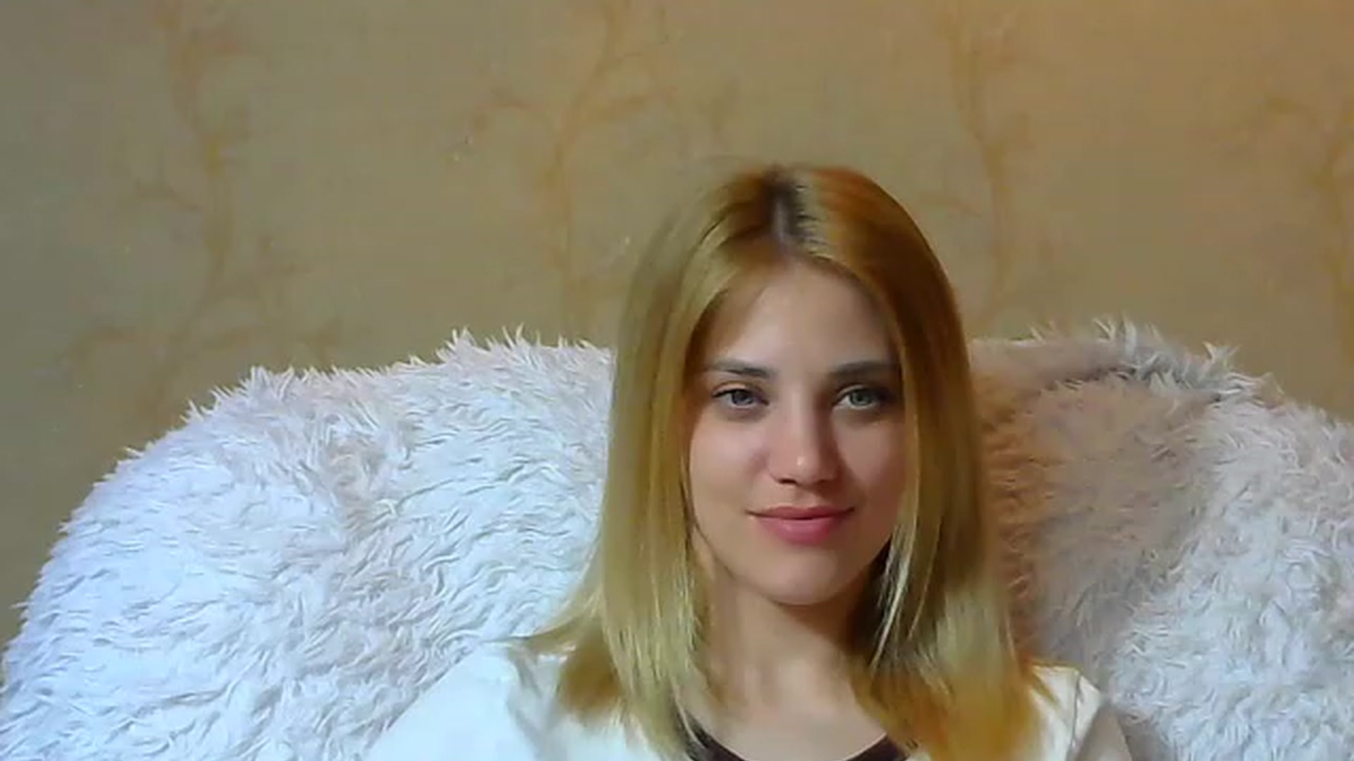Gallery image thumbnail from Nika_gold1's myfreecams stream on, 05/09/2023, 15:28 image 7 of 20