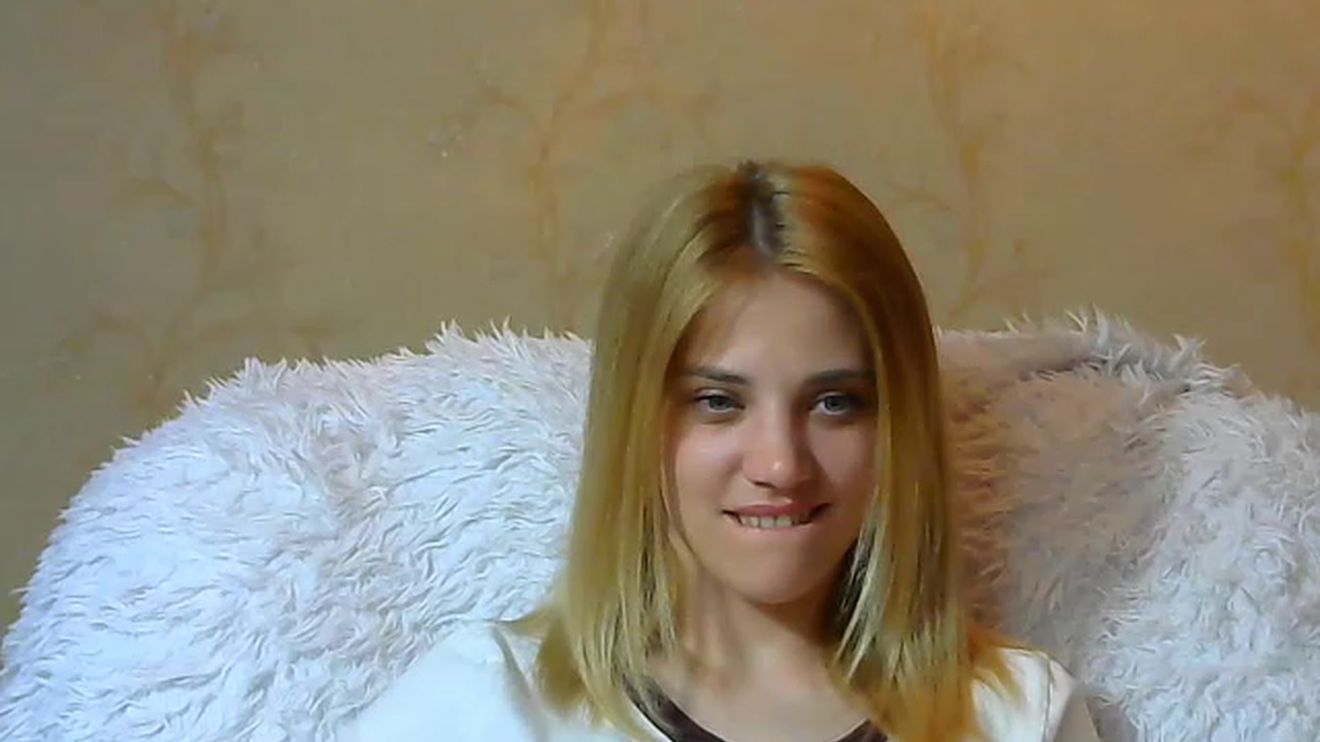 Gallery image thumbnail from Nika_gold1's myfreecams stream on, 05/09/2023, 15:28 image 8 of 20