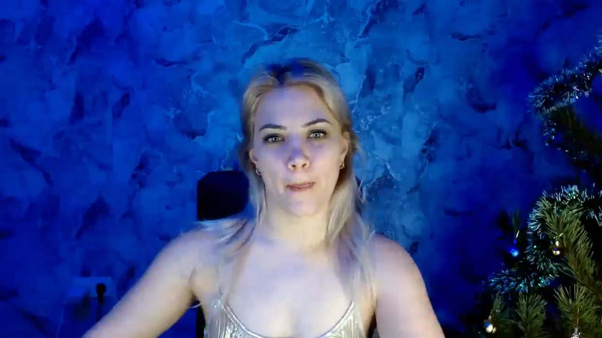 Gallery image thumbnail from Nika_gold1's myfreecams stream on, 12/30/2024, 16:30 image 10 of 20