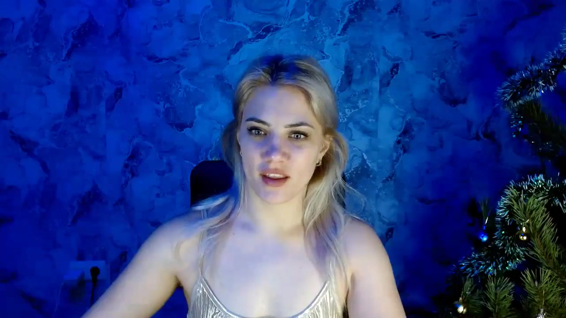 Gallery image thumbnail from Nika_gold1's myfreecams stream on, 12/30/2024, 16:52 image 4 of 20