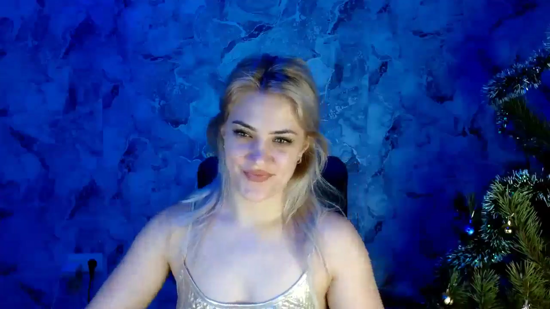 Gallery image thumbnail from Nika_gold1's myfreecams stream on, 12/30/2024, 16:52 image 2 of 20