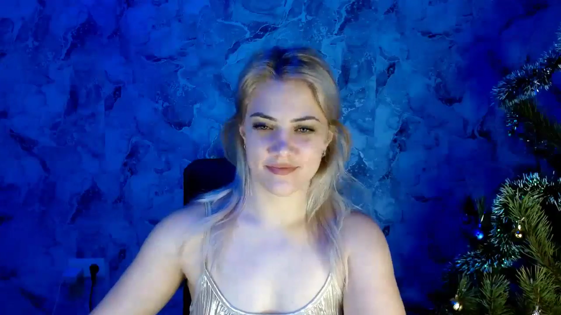 Gallery image thumbnail from Nika_gold1's myfreecams stream on, 12/30/2024, 16:52 image 8 of 20