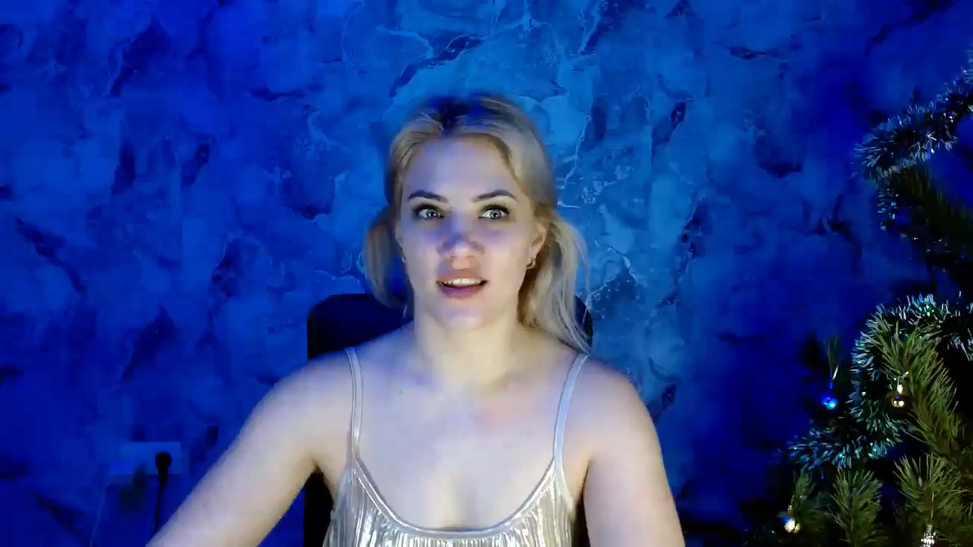 Gallery image thumbnail from Nika_gold1's myfreecams stream on, 12/30/2024, 17:26 image 4 of 20