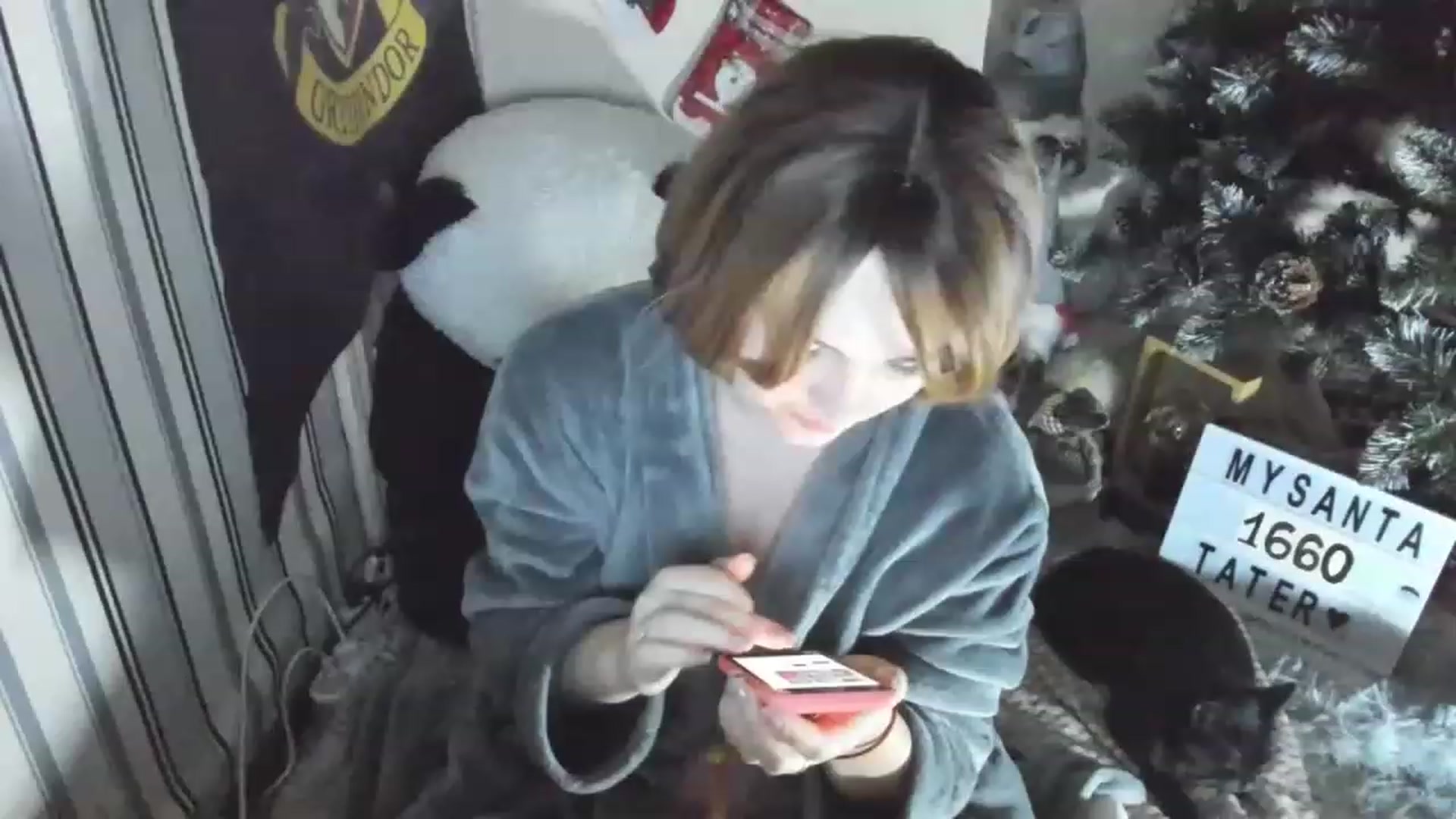 Gallery image thumbnail from Nika_tied_up's myfreecams stream on, 12/15/2022, 19:32 image 19 of 20
