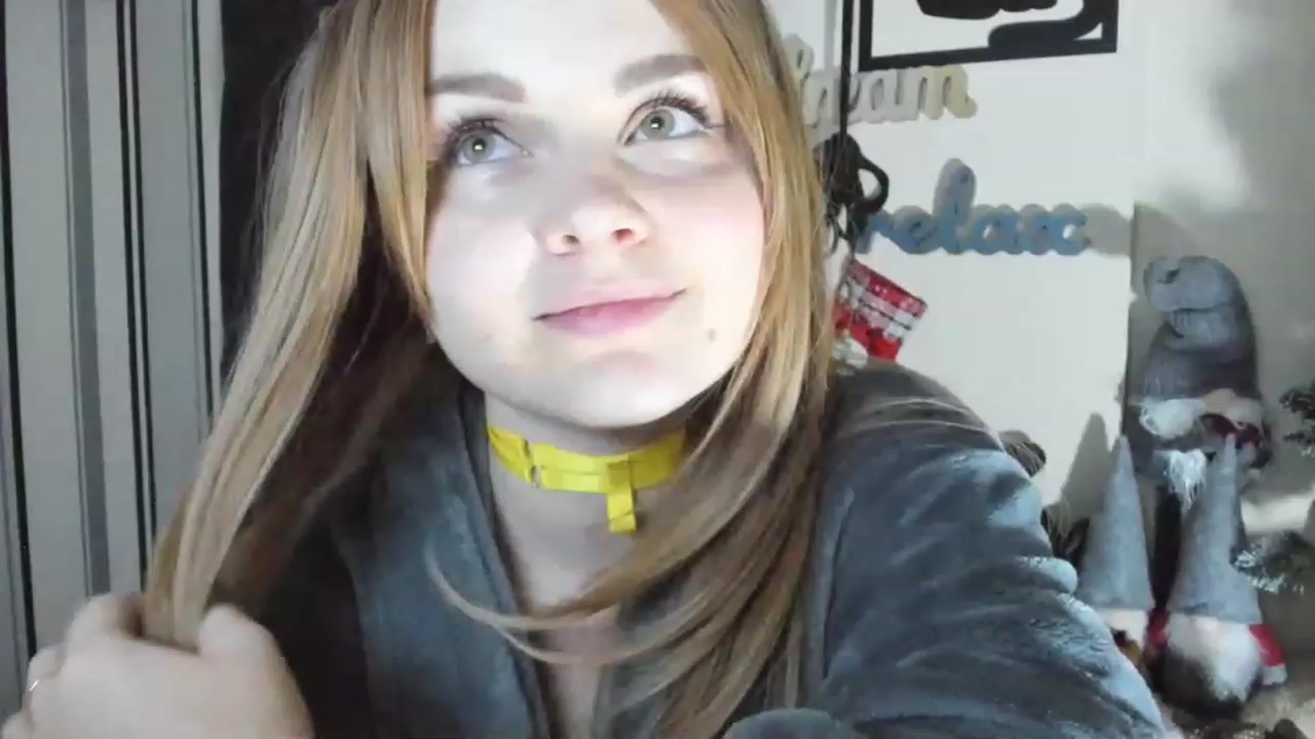 Gallery image thumbnail from Nika_tied_up's myfreecams stream on, 12/15/2022, 19:32 image 13 of 20