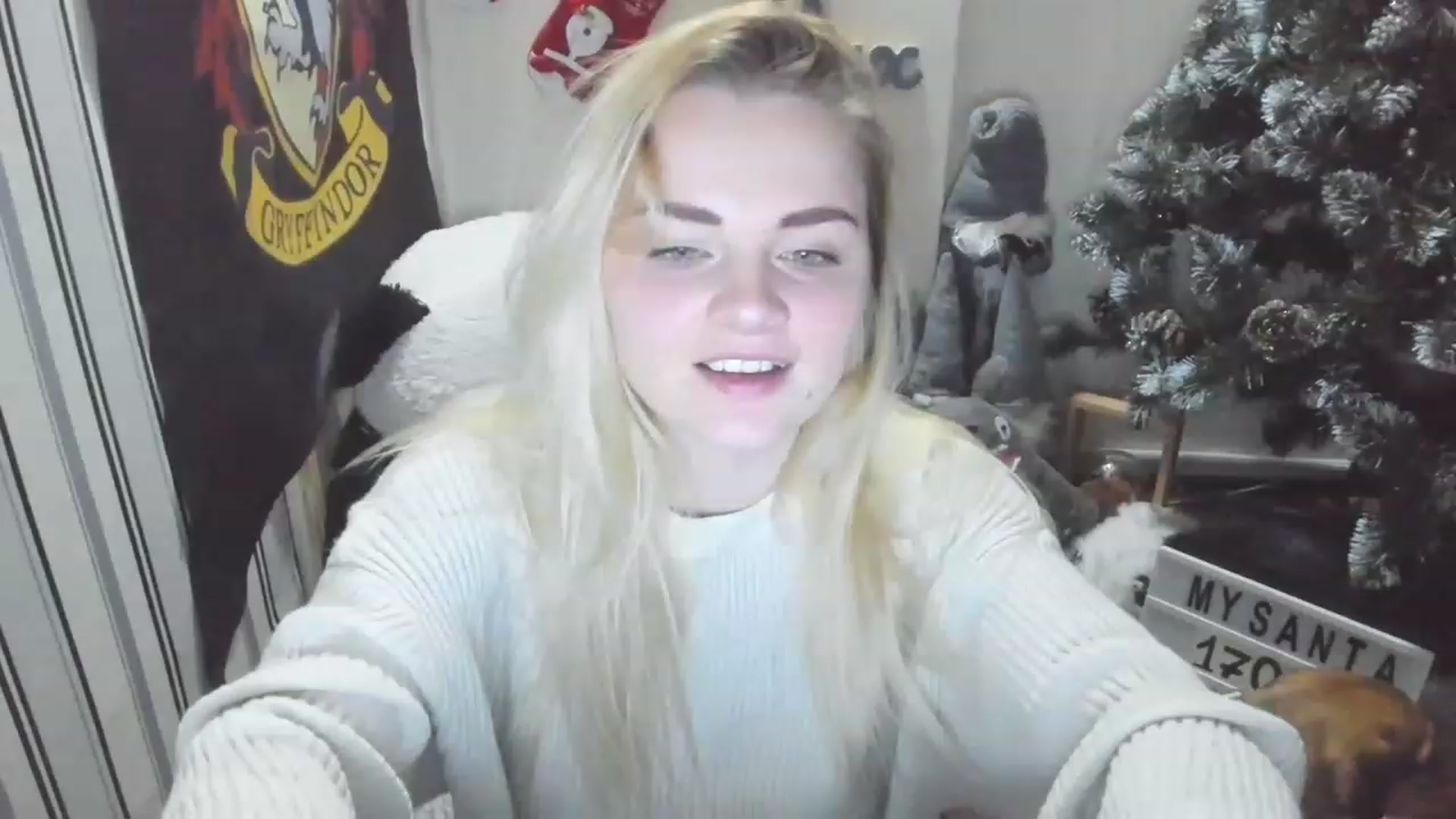 Gallery image thumbnail from Nika_tied_up's myfreecams stream on, 12/18/2022, 19:30 image 1 of 20