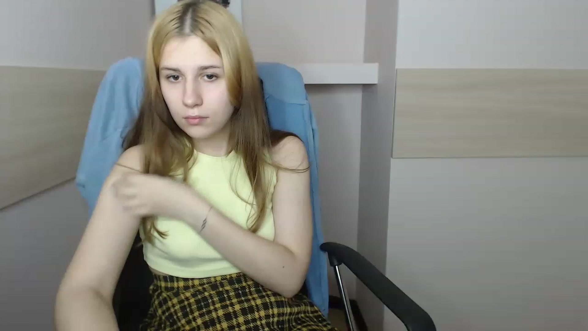 Gallery image thumbnail from Nikasmit's myfreecams stream on, 02/19/2023, 12:37 image 6 of 20
