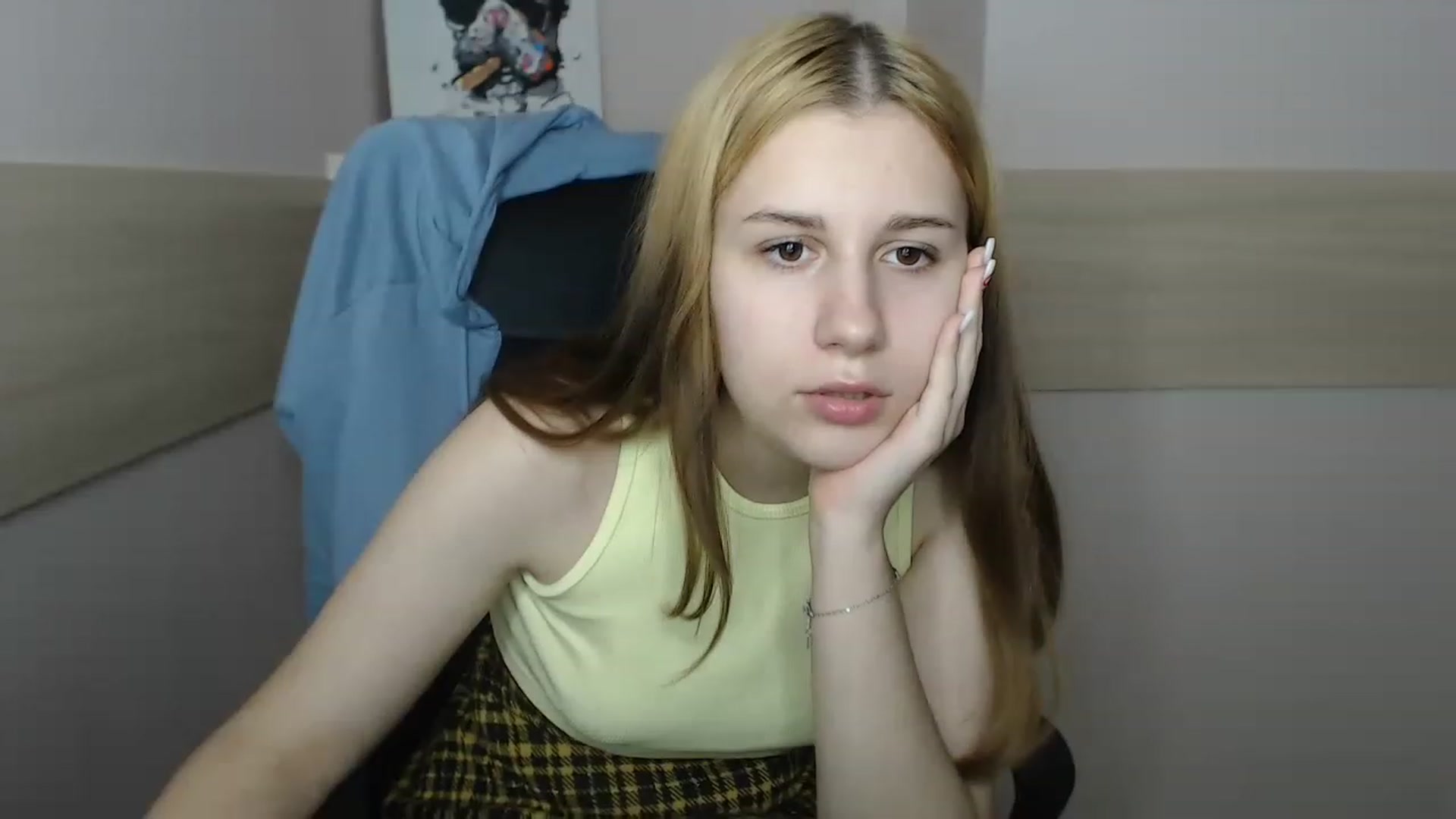 Gallery image thumbnail from Nikasmit's myfreecams stream on, 02/19/2023, 12:37 image 18 of 20