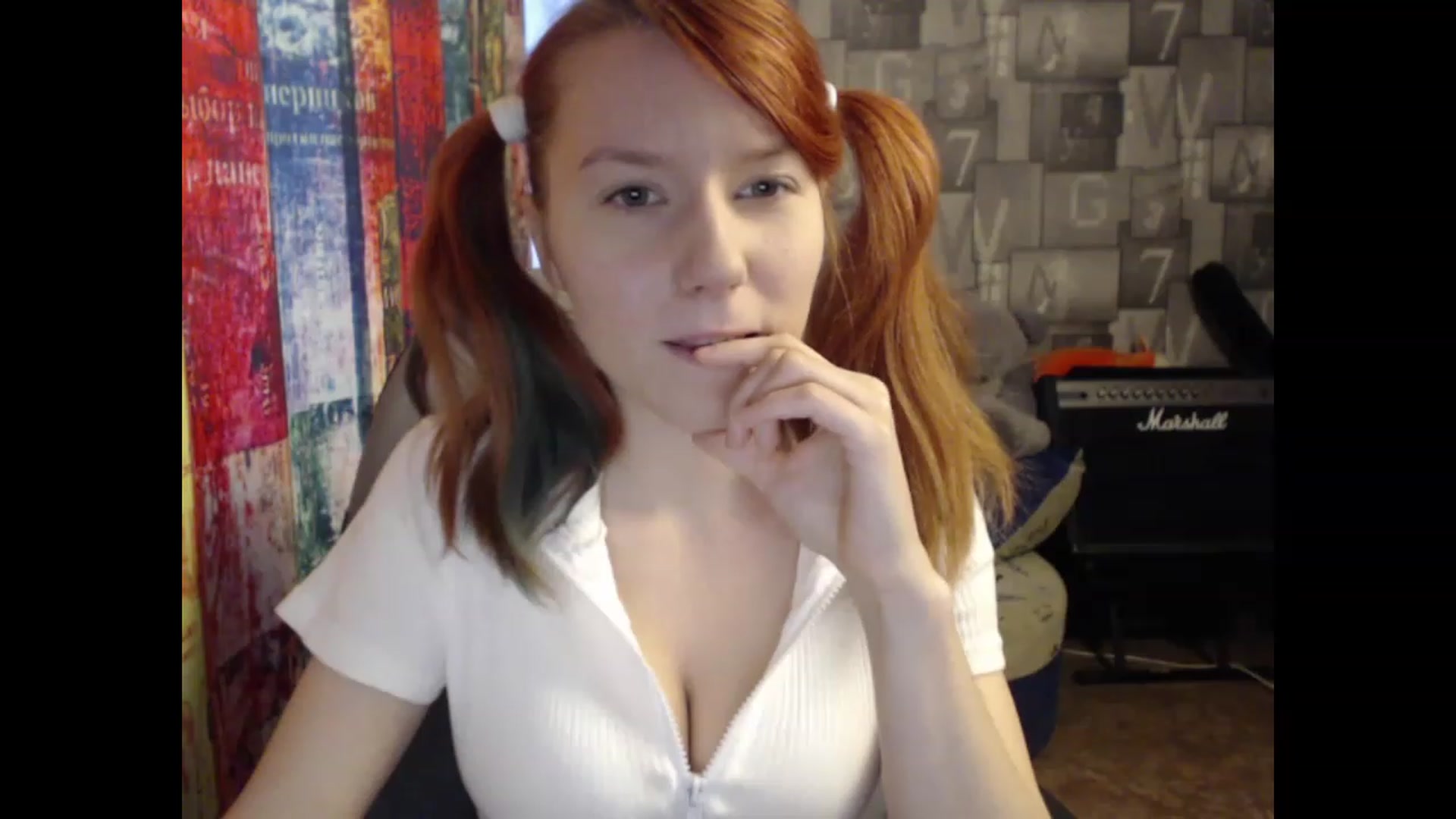Gallery image thumbnail from NikiFoks18's myfreecams stream on, 12/08/2022, 06:48 image 18 of 20