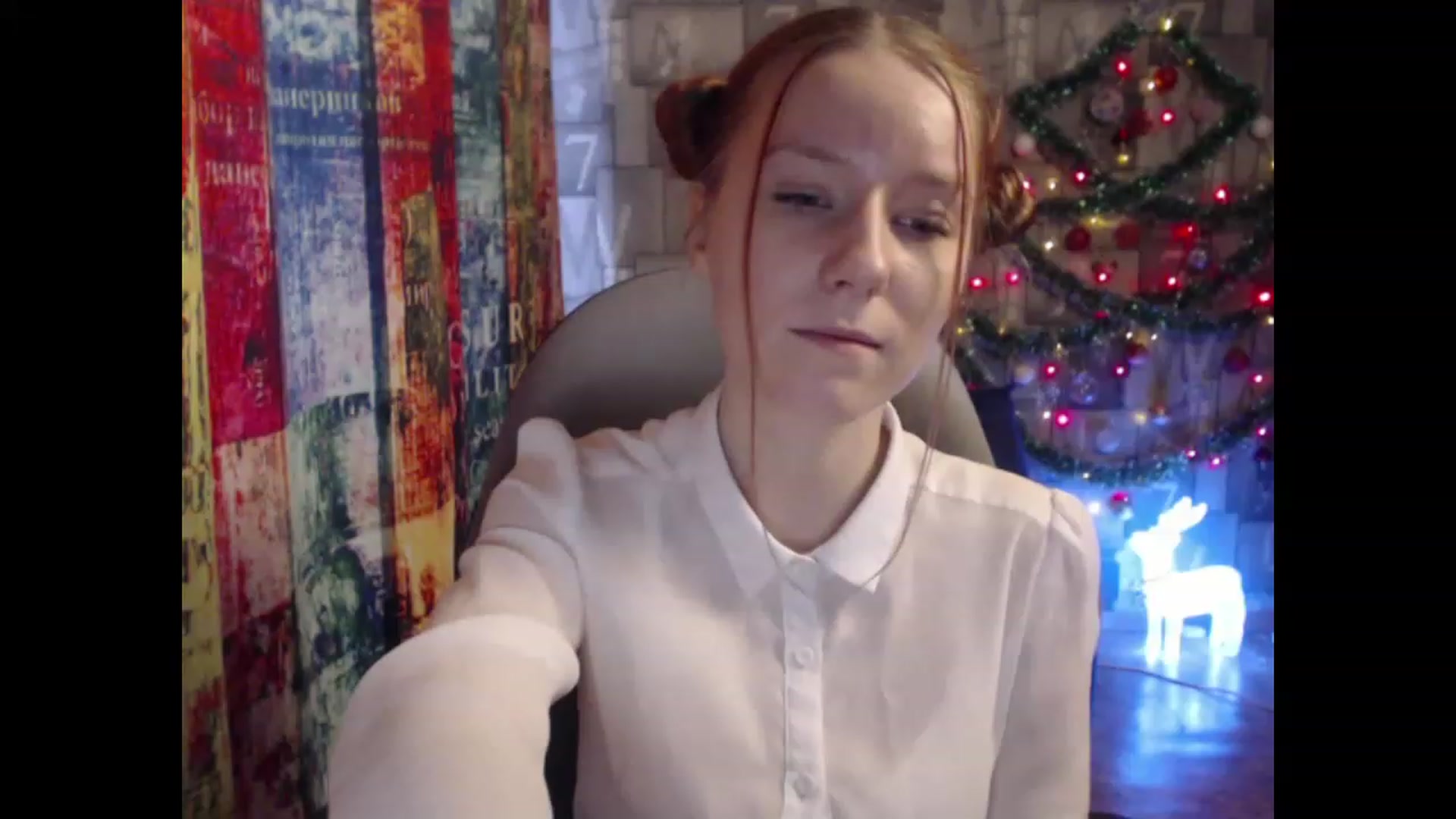 Gallery image thumbnail from NikiFoks18's myfreecams stream on, 12/28/2022, 06:15 image 14 of 20