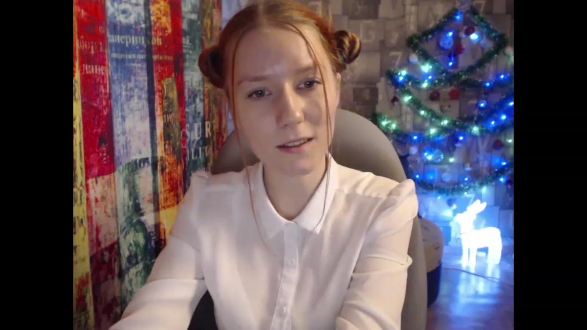 Gallery image thumbnail from NikiFoks18's myfreecams stream on, 12/28/2022, 06:15 image 10 of 20