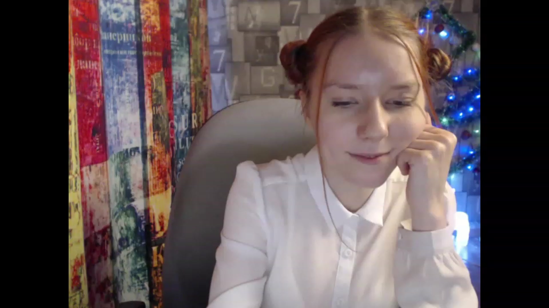 Gallery image thumbnail from NikiFoks18's myfreecams stream on, 12/28/2022, 06:15 image 7 of 20
