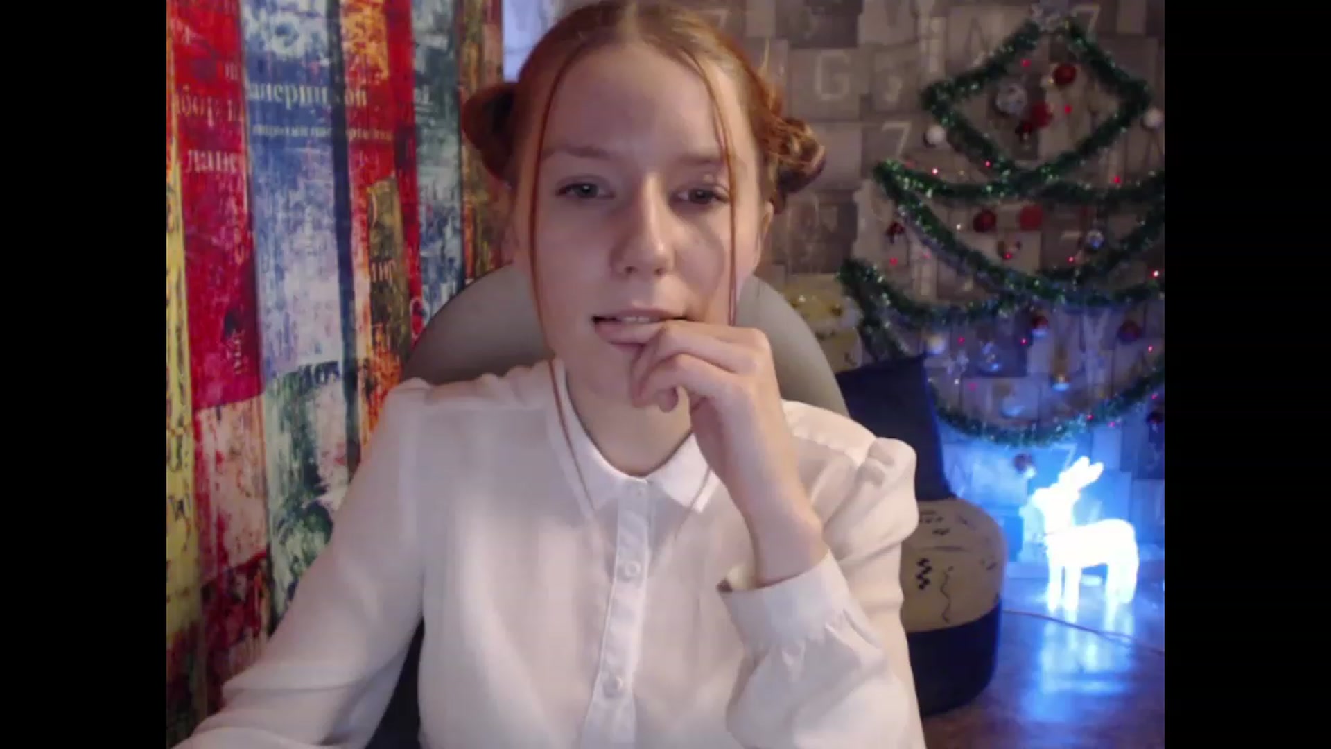 Gallery image thumbnail from NikiFoks18's myfreecams stream on, 12/28/2022, 08:25 image 2 of 20