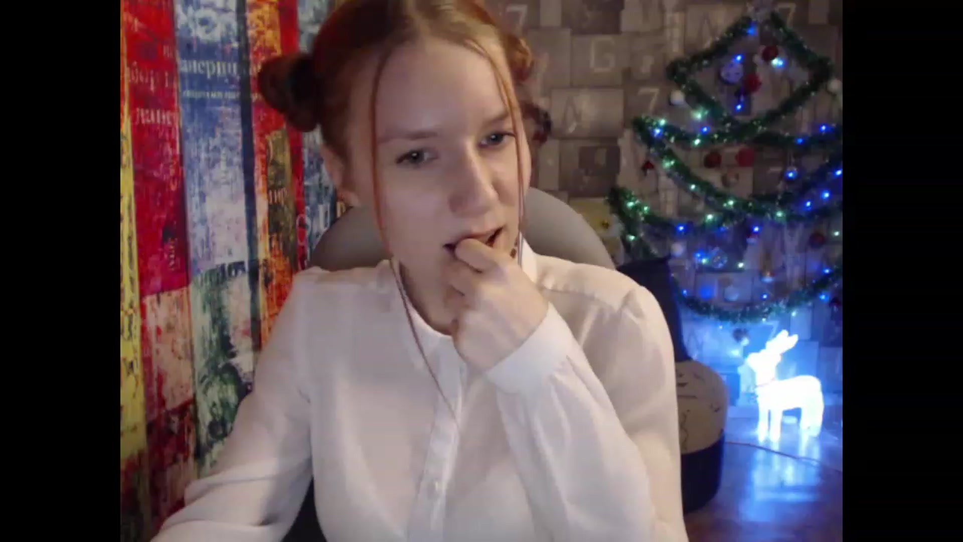 Gallery image thumbnail from NikiFoks18's myfreecams stream on, 12/28/2022, 08:25 image 19 of 20