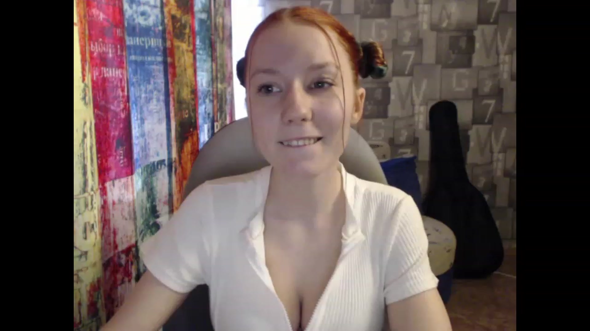 Gallery image thumbnail from NikiFoks18's myfreecams stream on, 02/06/2023, 09:01 image 8 of 20