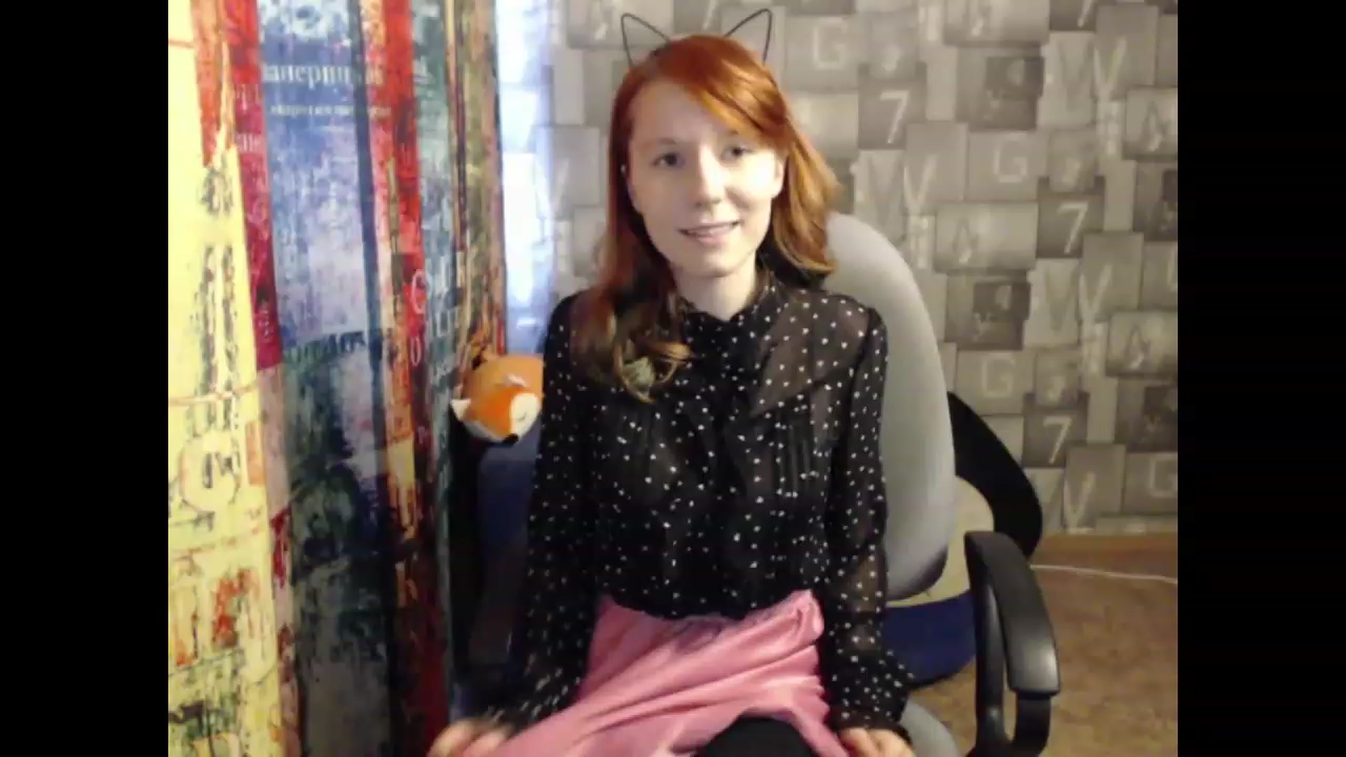 Gallery image thumbnail from NikiFoks18's myfreecams stream on, 03/20/2023, 09:15 image 13 of 20