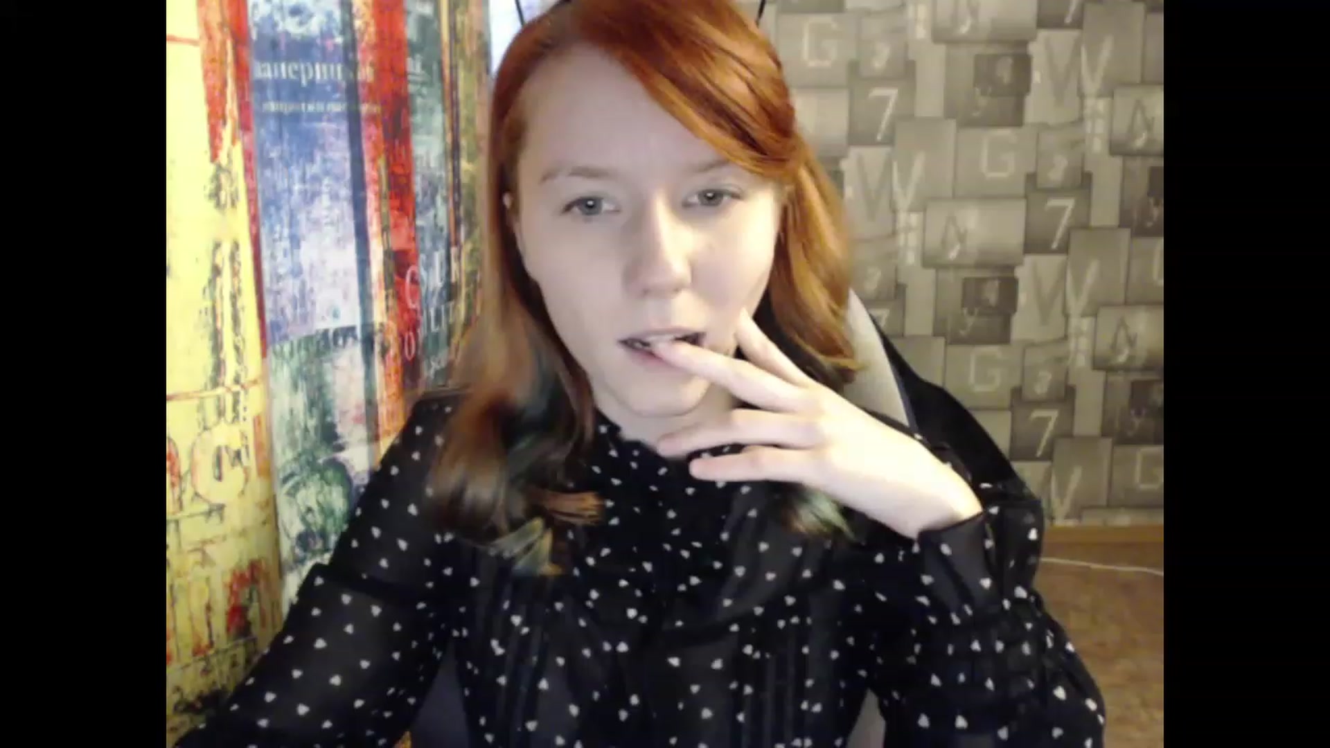 Gallery image thumbnail from NikiFoks18's myfreecams stream on, 03/20/2023, 09:15 image 4 of 20