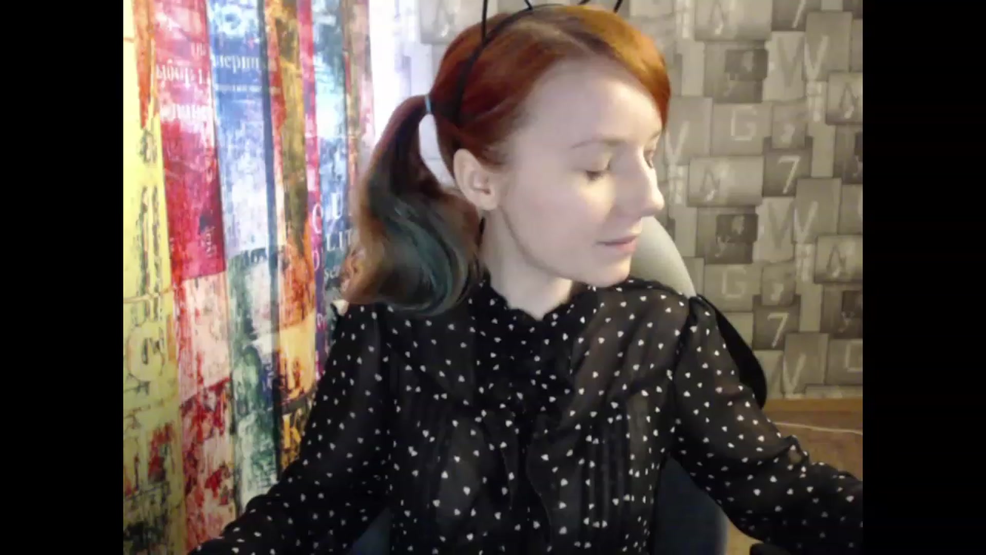 Gallery image thumbnail from NikiFoks18's myfreecams stream on, 03/21/2023, 08:02 image 13 of 20