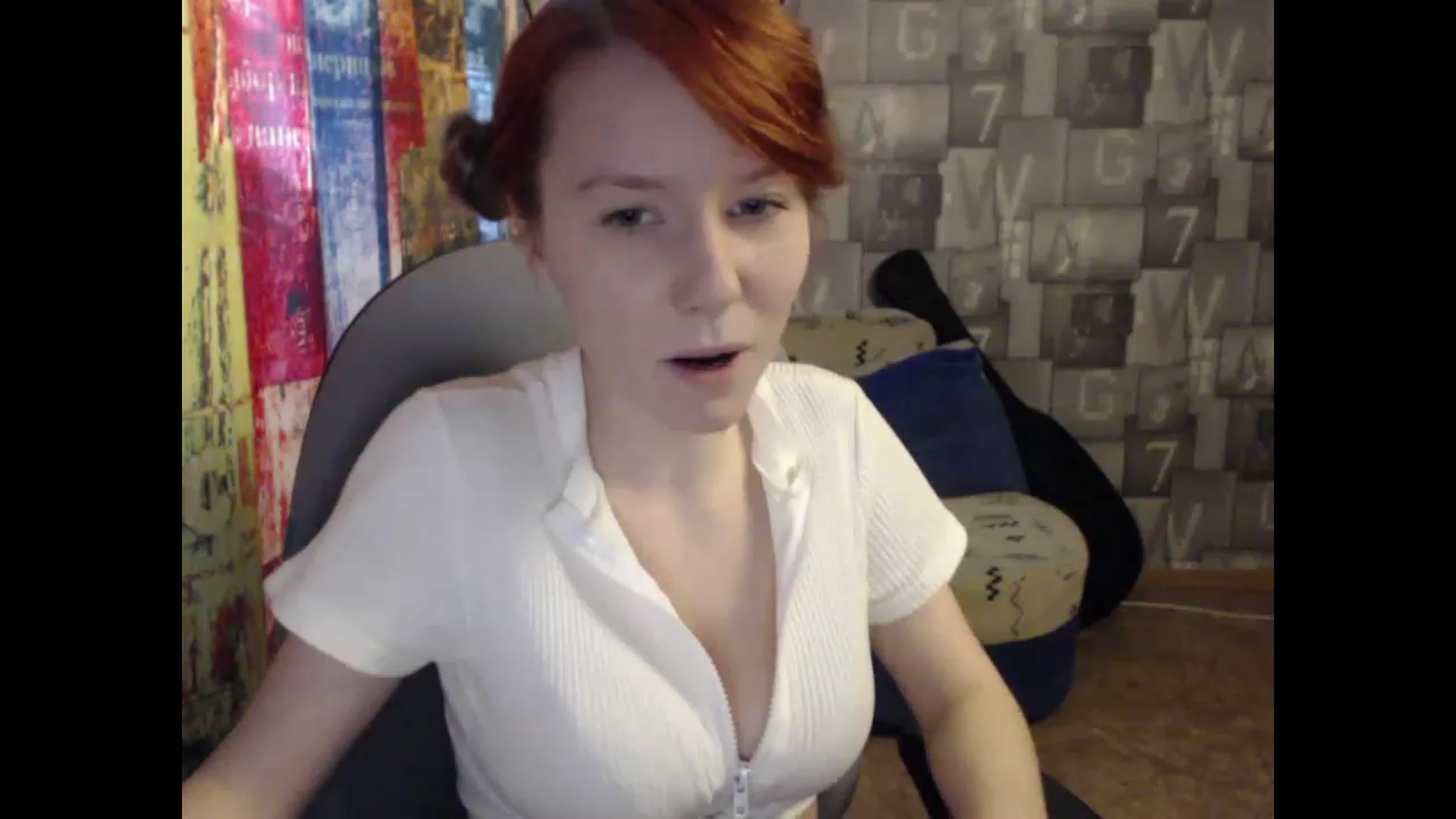 Gallery image thumbnail from NikiFoks18's myfreecams stream on, 03/22/2023, 07:25 image 8 of 20