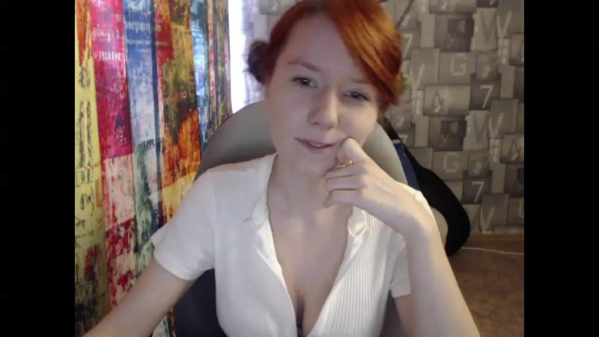Gallery image thumbnail from NikiFoks18's myfreecams stream on, 03/22/2023, 07:25 image 3 of 20