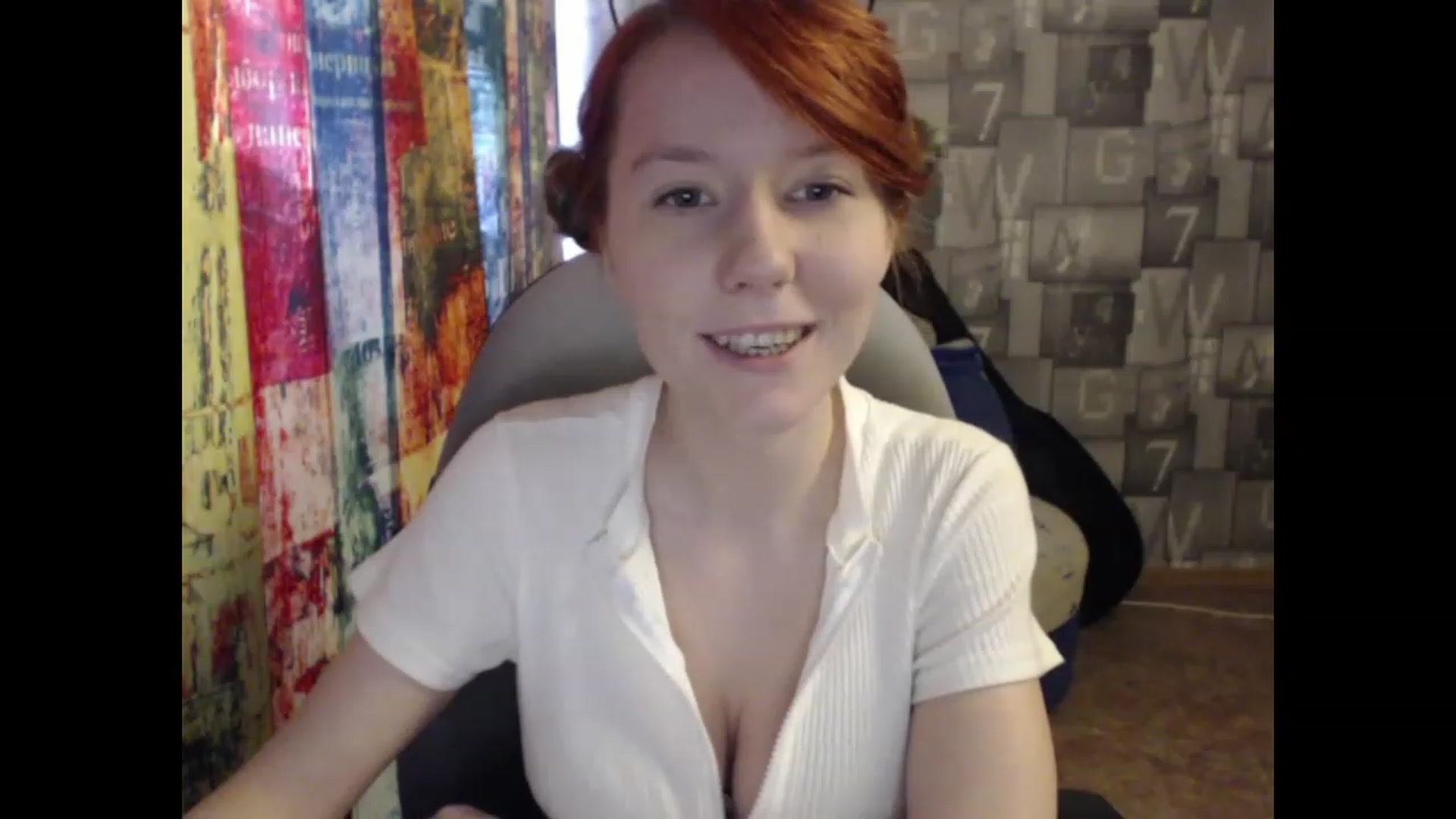 Gallery image thumbnail from NikiFoks18's myfreecams stream on, 03/22/2023, 07:25 image 9 of 20