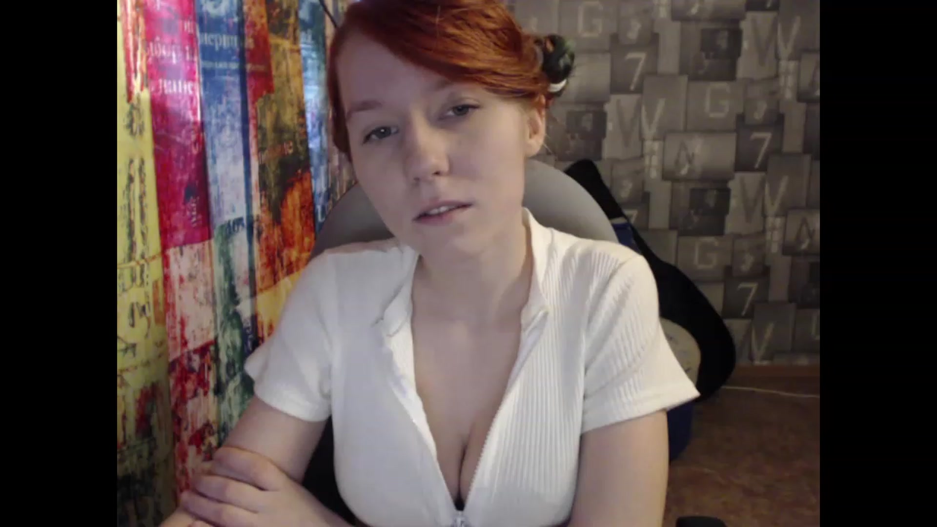 Gallery image thumbnail from NikiFoks18's myfreecams stream on, 03/22/2023, 07:25 image 15 of 20