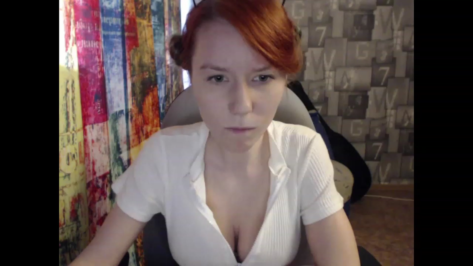 Gallery image thumbnail from NikiFoks18's myfreecams stream on, 03/22/2023, 08:25 image 6 of 20