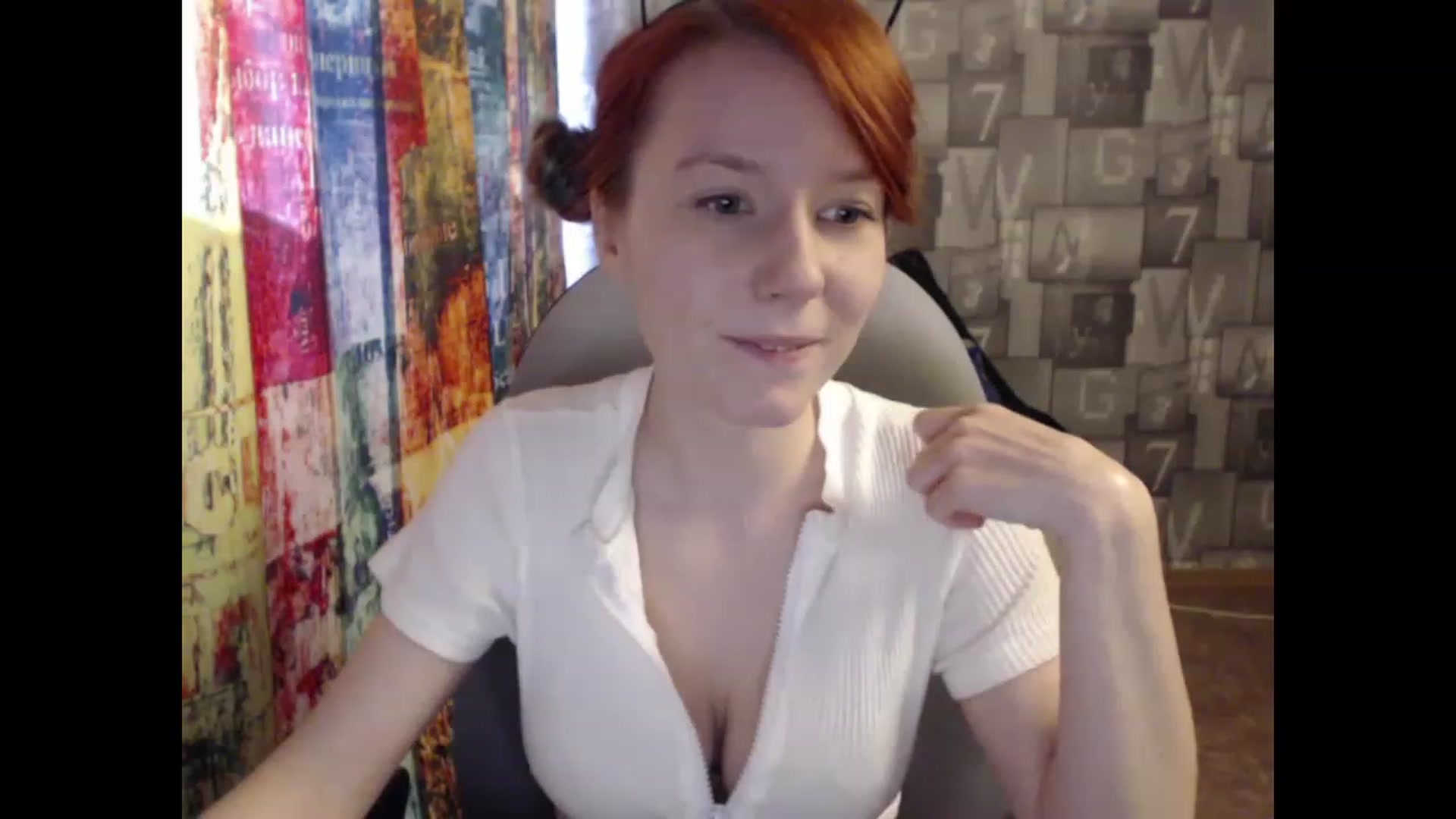 Gallery image thumbnail from NikiFoks18's myfreecams stream on, 03/22/2023, 08:25 image 16 of 20