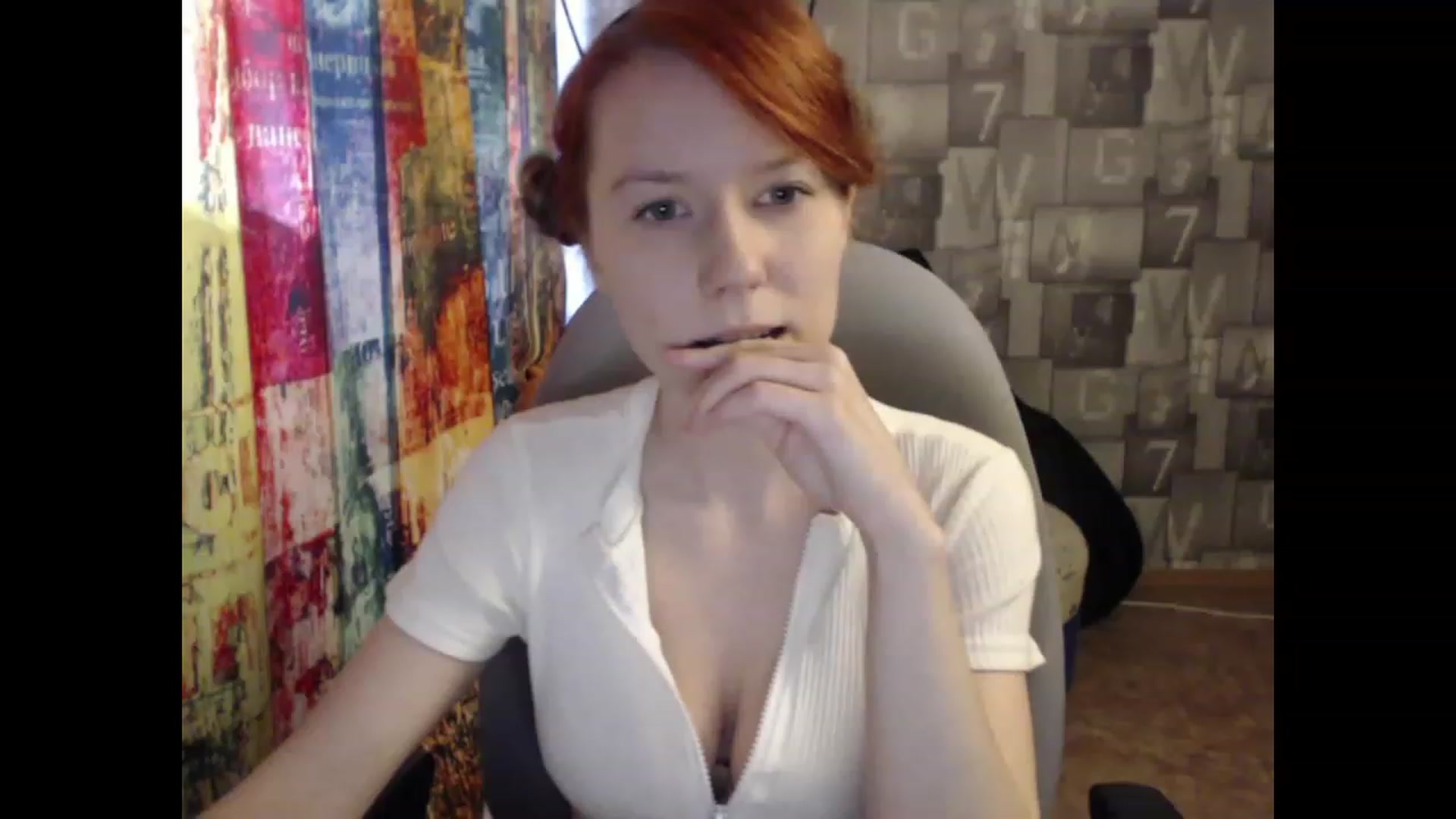 Gallery image thumbnail from NikiFoks18's myfreecams stream on, 03/22/2023, 08:25 image 14 of 20