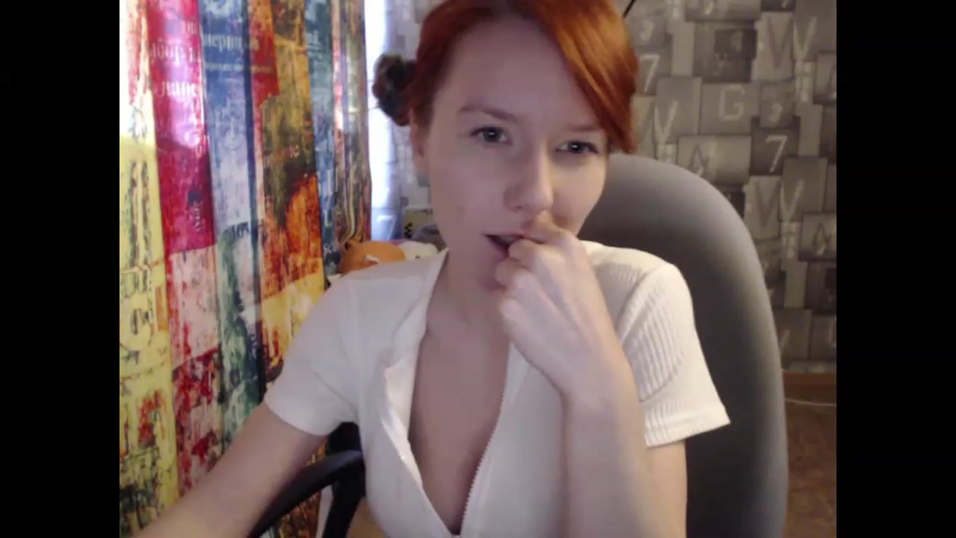 Gallery image thumbnail from NikiFoks18's myfreecams stream on, 03/22/2023, 08:25 image 12 of 20