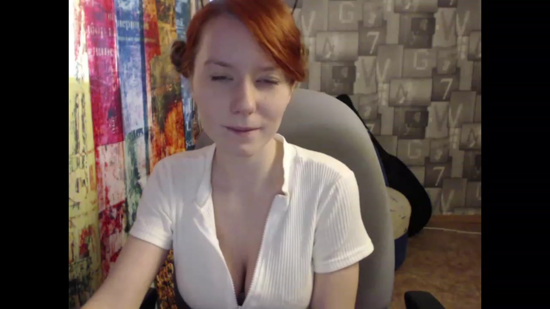 Gallery image thumbnail from NikiFoks18's myfreecams stream on, 03/22/2023, 08:25 image 7 of 20
