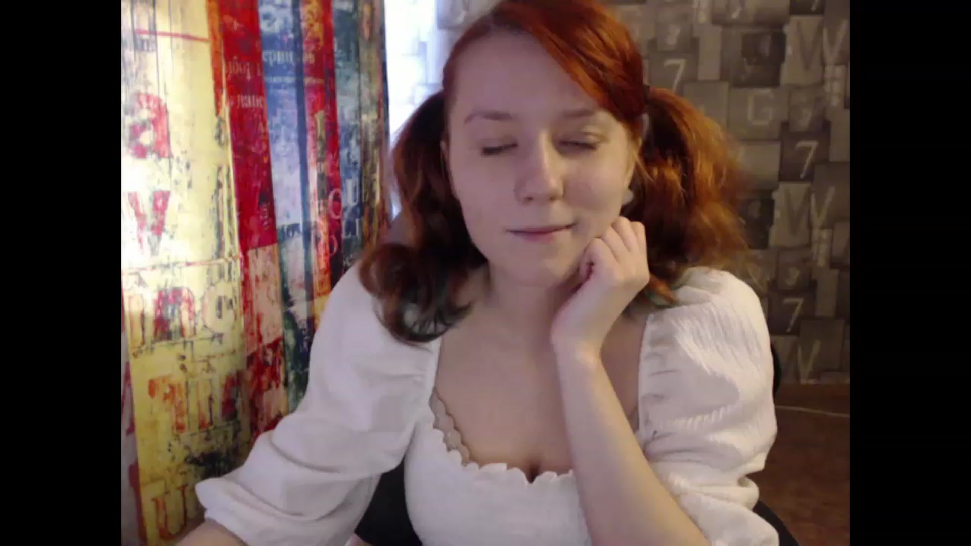 Gallery image thumbnail from NikiFoks18's myfreecams stream on, 03/25/2023, 08:32 image 9 of 20