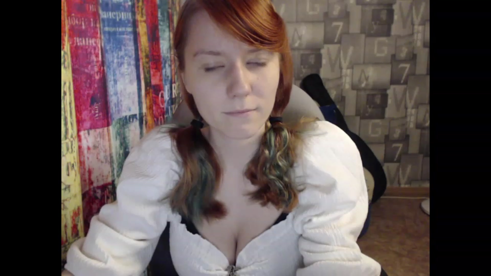 Gallery image thumbnail from NikiFoks18's myfreecams stream on, 05/05/2023, 07:42 image 19 of 20