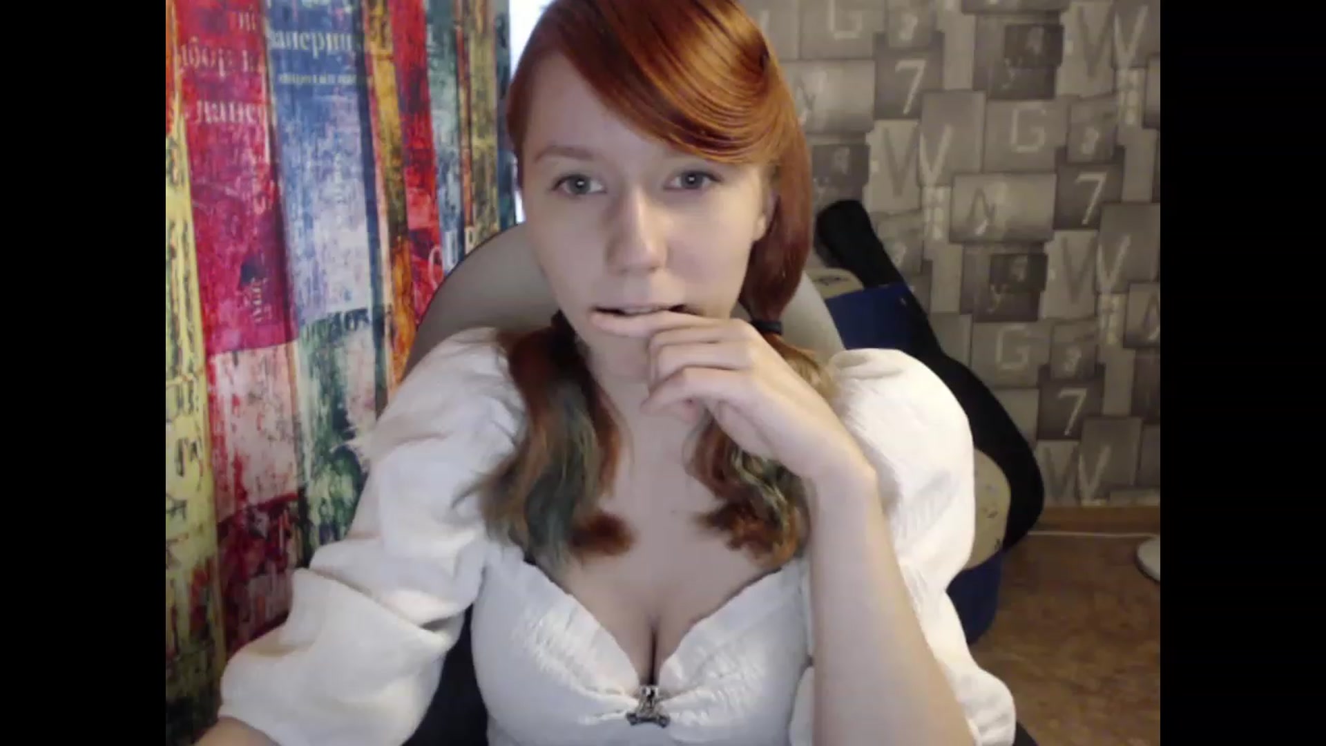 Gallery image thumbnail from NikiFoks18's myfreecams stream on, 05/05/2023, 07:42 image 13 of 20