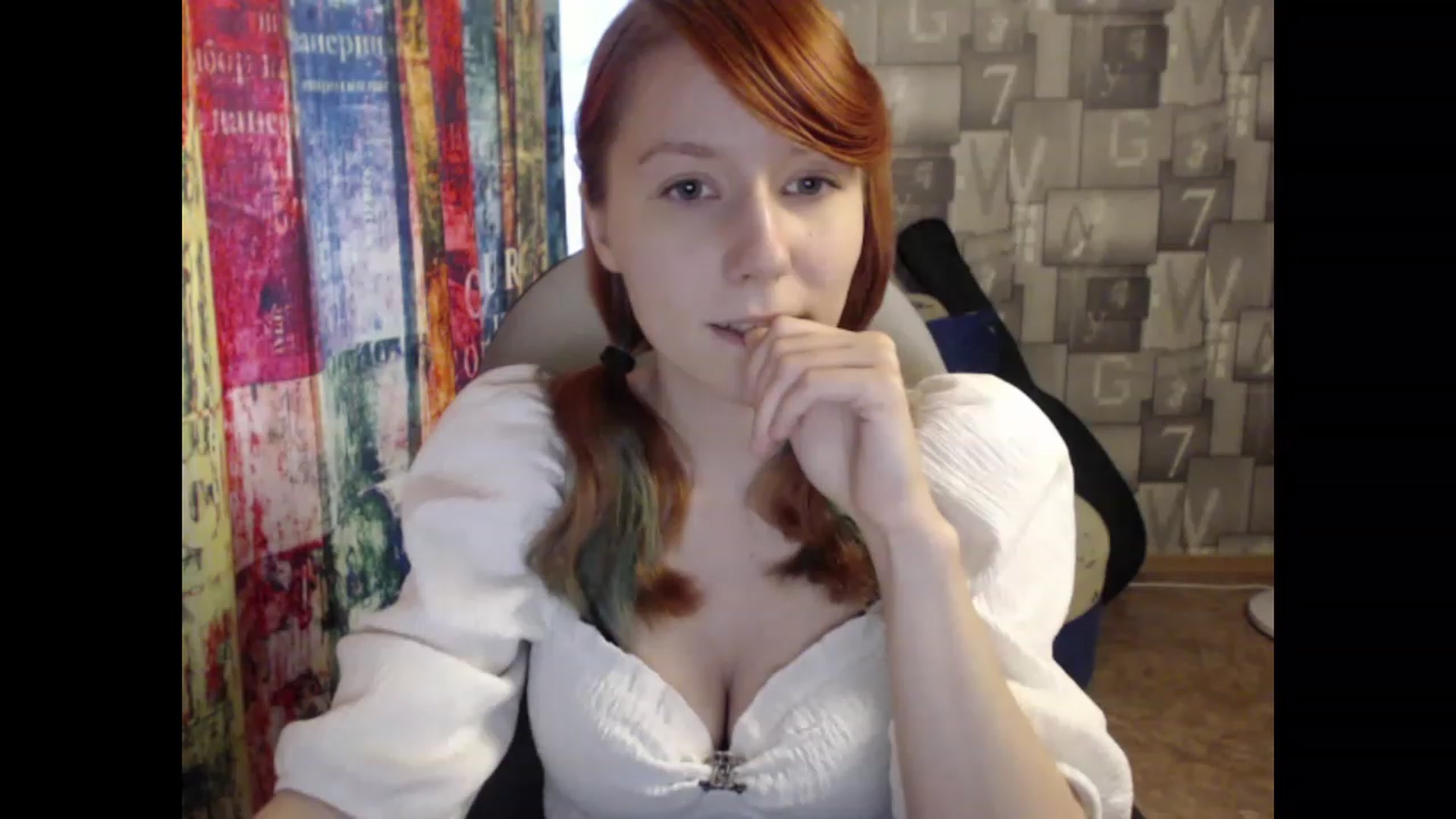 Gallery image thumbnail from NikiFoks18's myfreecams stream on, 05/05/2023, 07:42 image 5 of 20